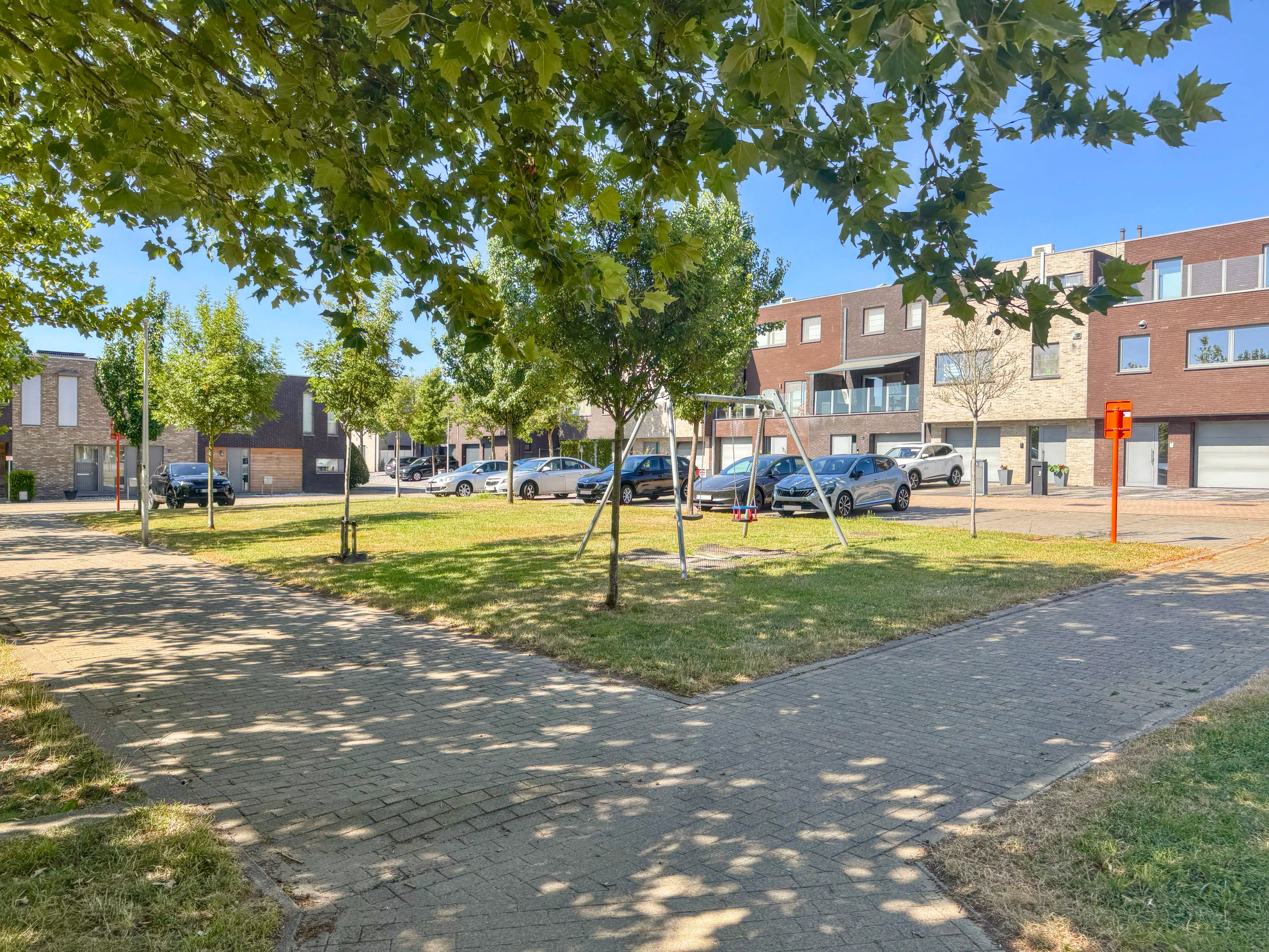 Lichtrijk 1-slaapkamerappartement met ruim terras in Bilzen-Hoeselt foto 14