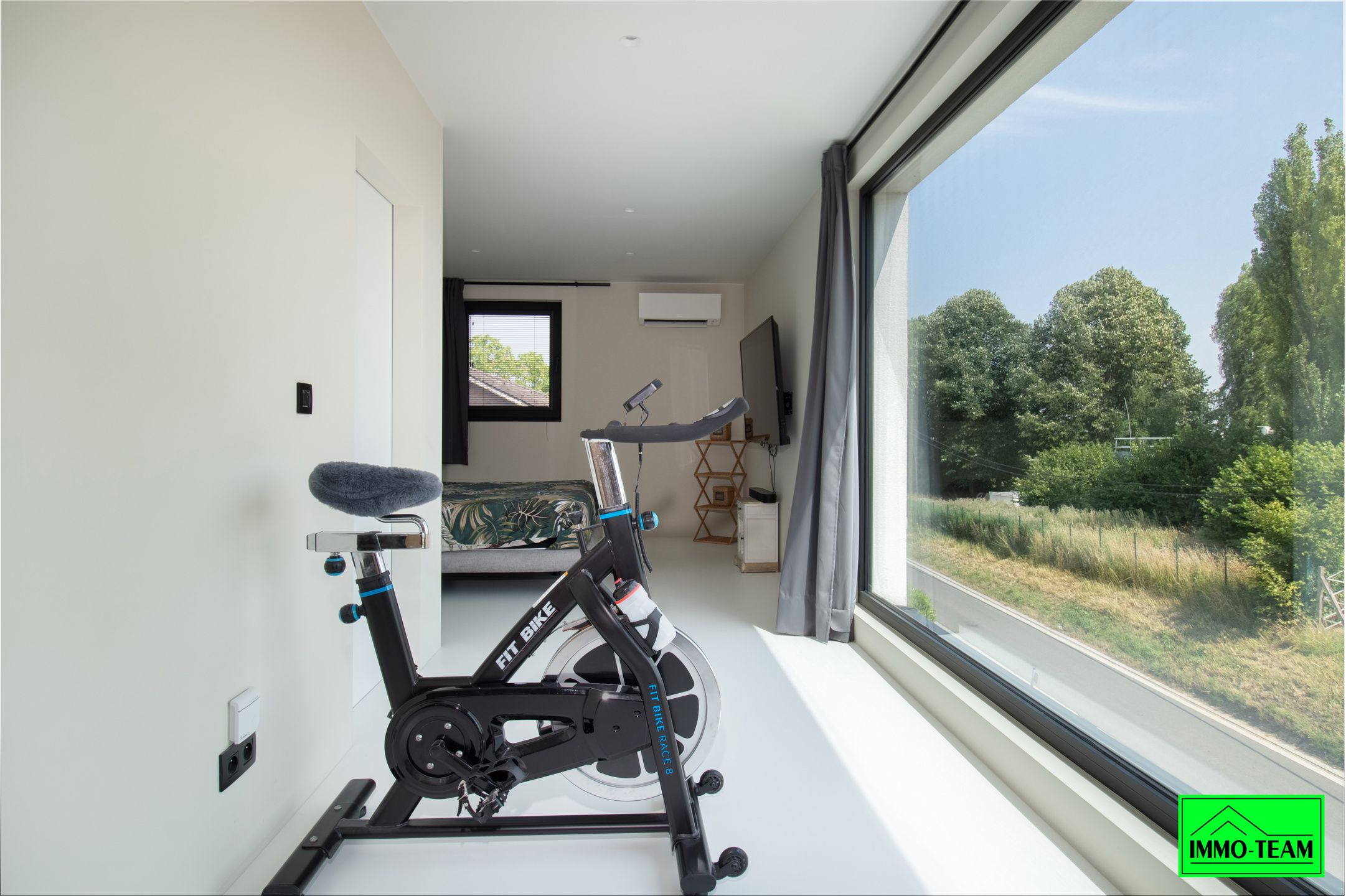 Strakke architectuur,  instapklaar wonen op topniveau foto 16