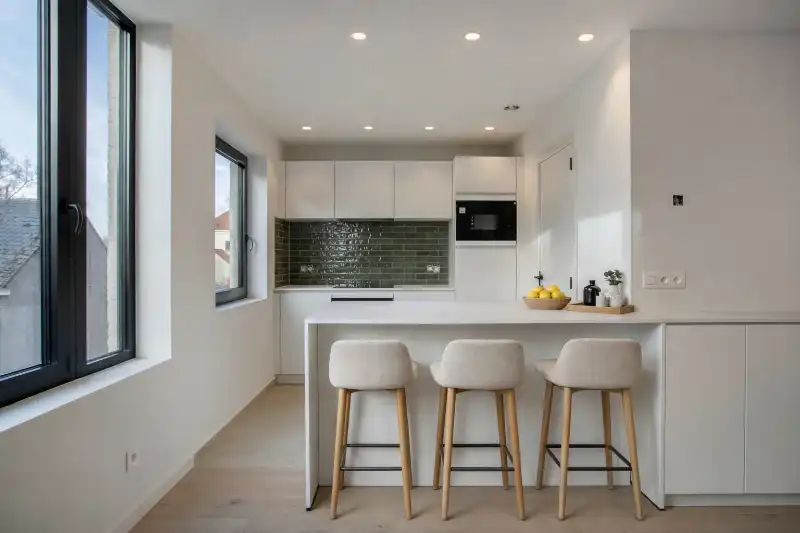Instapklaar appartement met lift en terras! foto 3