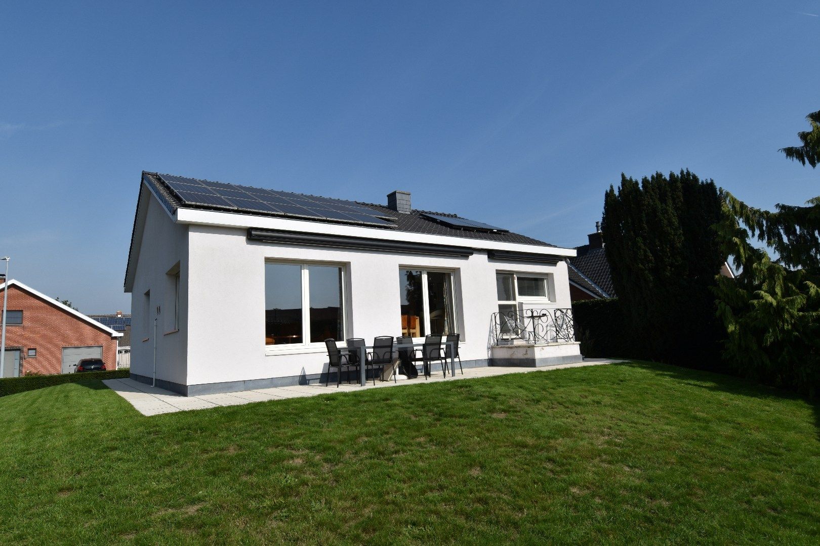 Vrijstaande woning met 3 slaapkamers, garage en tuin te koop in Wevelgem foto 14