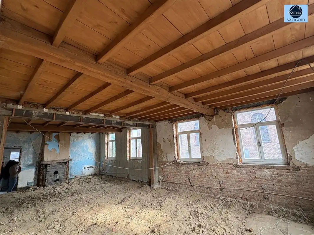 VERDER AF TE WERKEN WONING MET VEEL MOGELIJKHEDEN foto 7