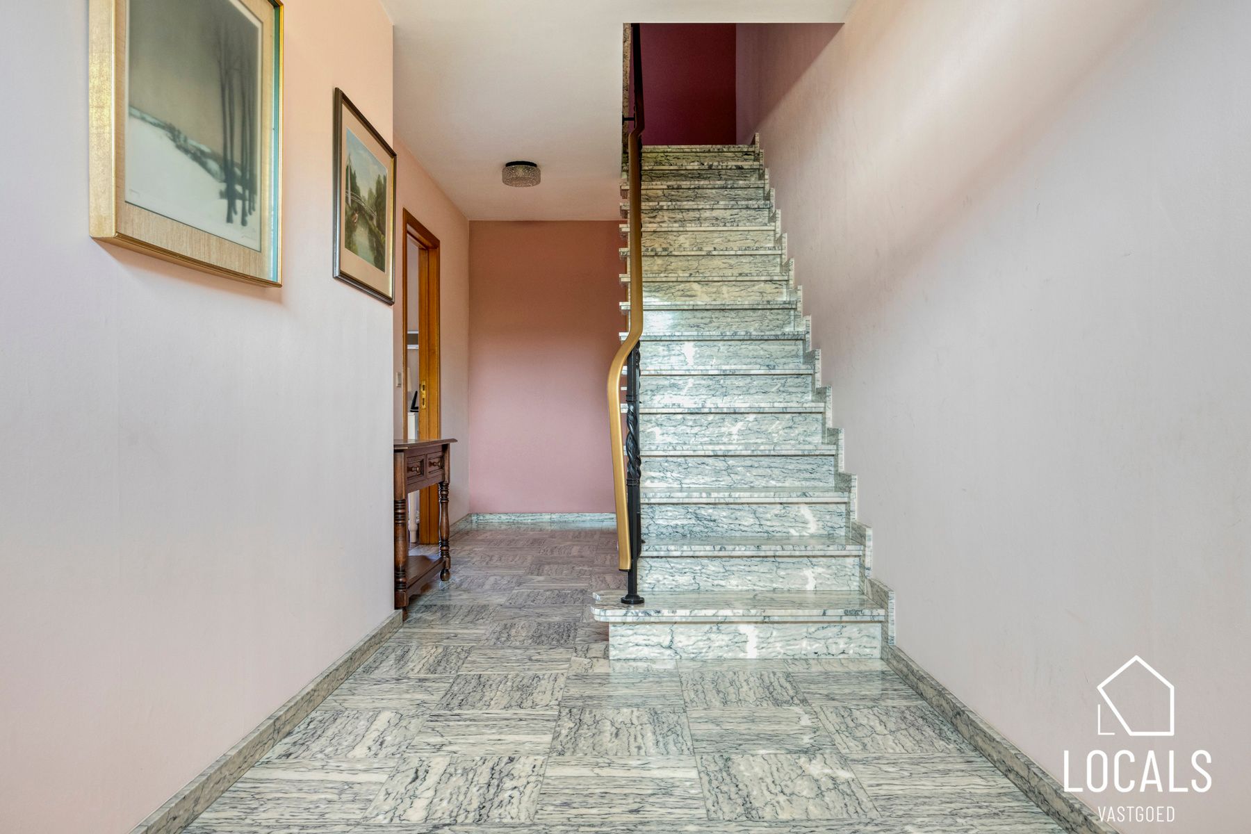 Gelijkvloers appartement met tuin foto 2