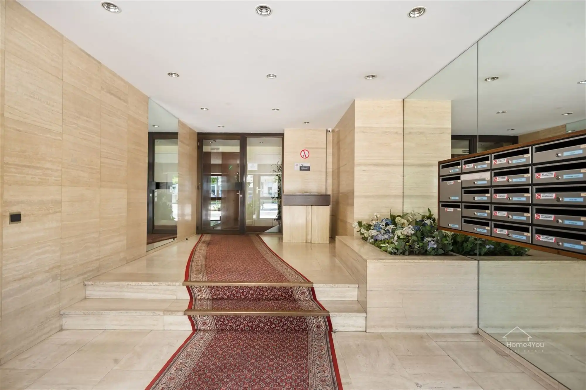 Charmant 2-slaapkamer appartement in hartje Antwerpen! foto {{pictureIndex}}