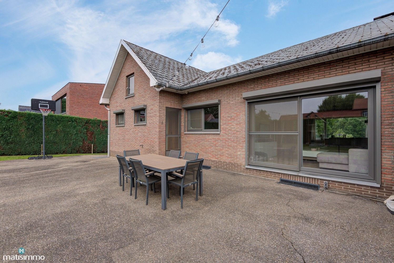 RUIME, GELIJKVLOERSE WONING MET 4 SLAAPKAMERS, INPANDIGE GARAGE EN OMHEINDE TUIN IN ZUTENDAAL foto 33