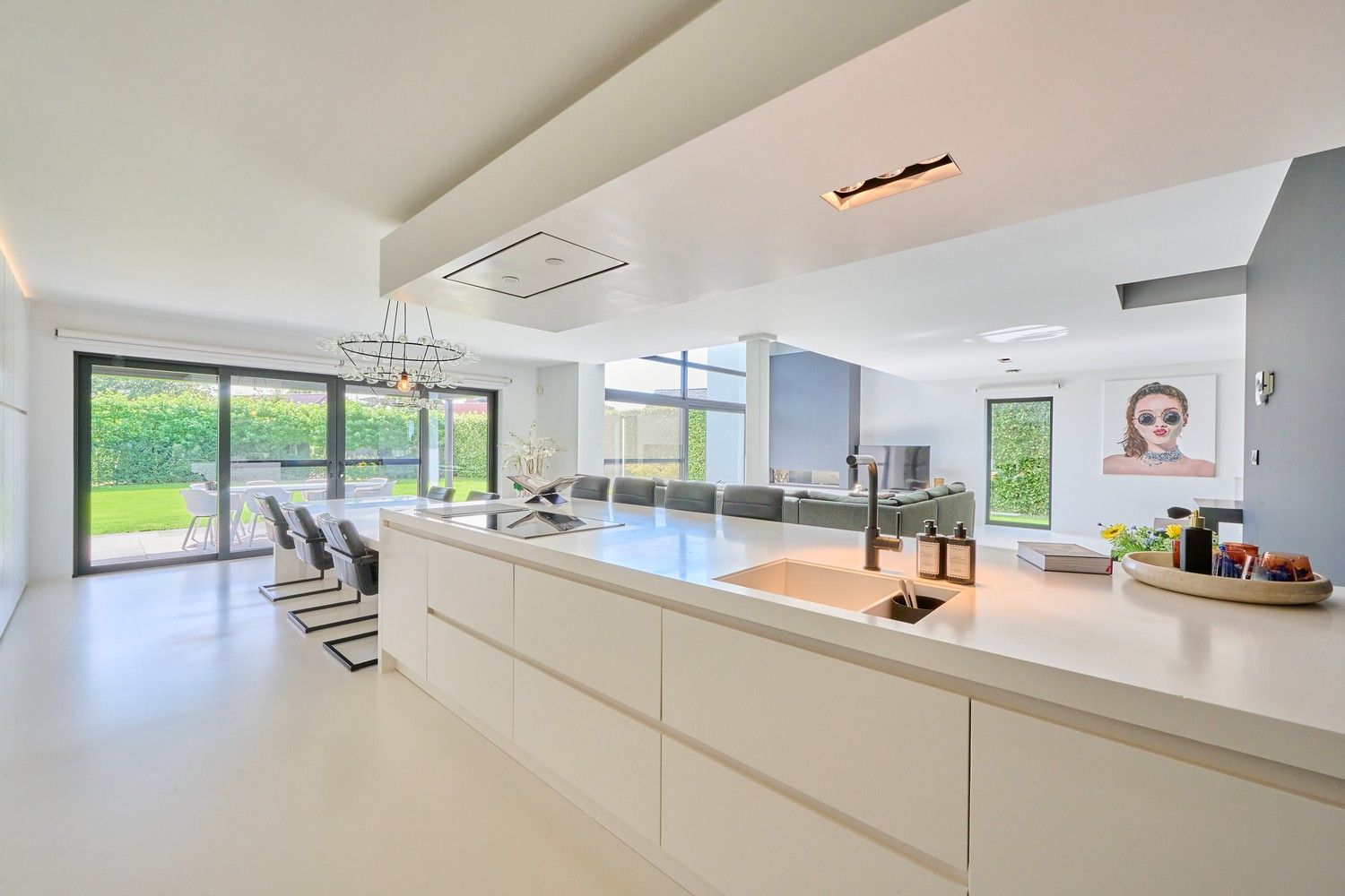 Wonen in pure architectuur - designvilla met super-de-luxe afwerking op fraai gelegen perceel foto 16