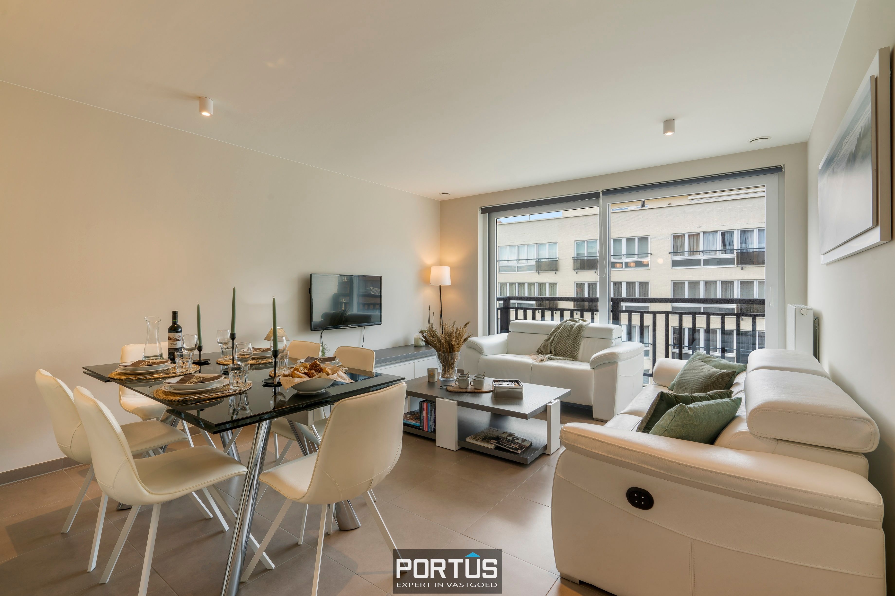 Instapklaar appartement met 2 slaapkamers te koop te Nieuwpoort-Bad foto 5