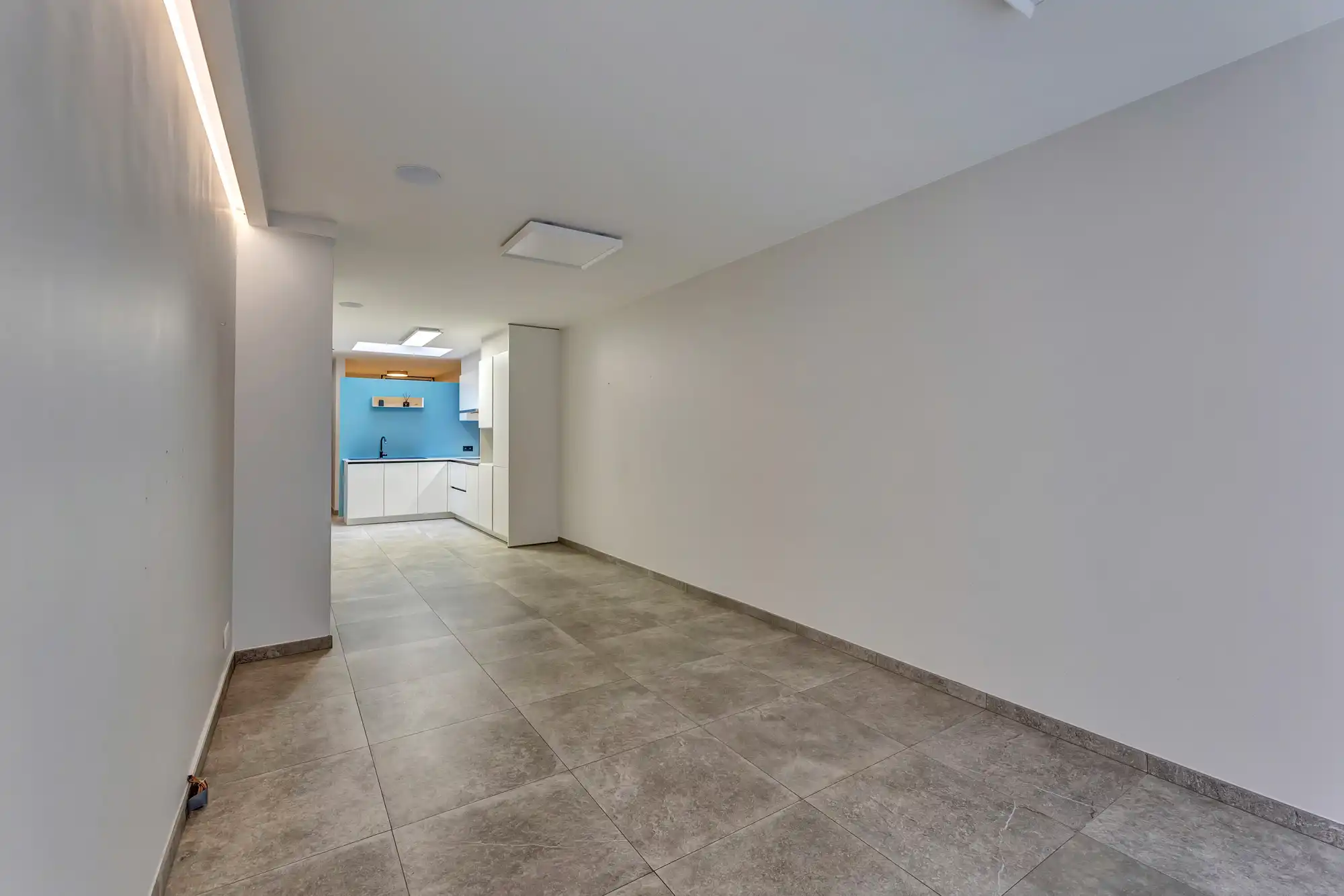 Handelsgelijkvloers in het centrum van Aalst foto 3