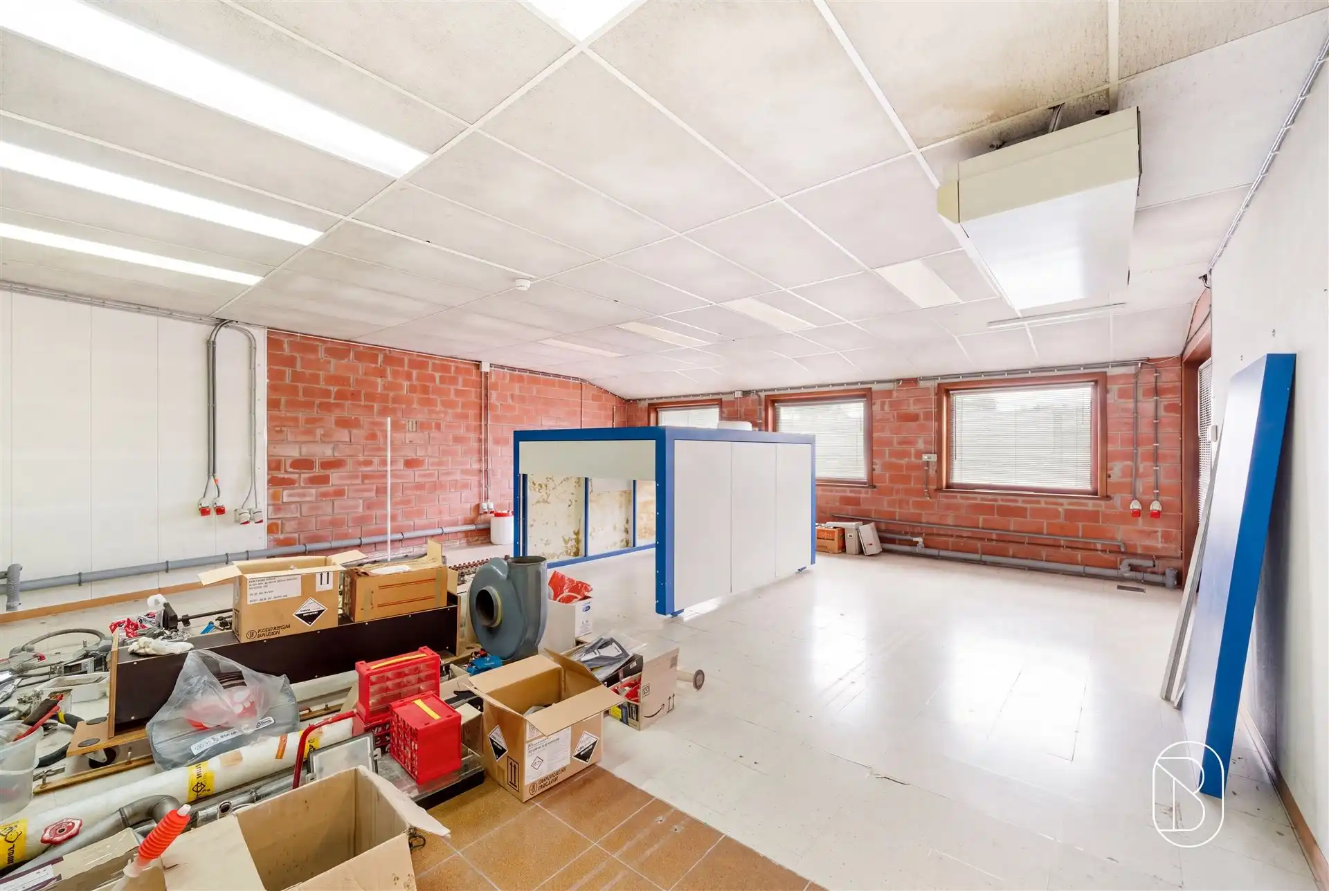 Gemengd gebouw, ideaal voor een zelfstandige/investeerder! foto 10