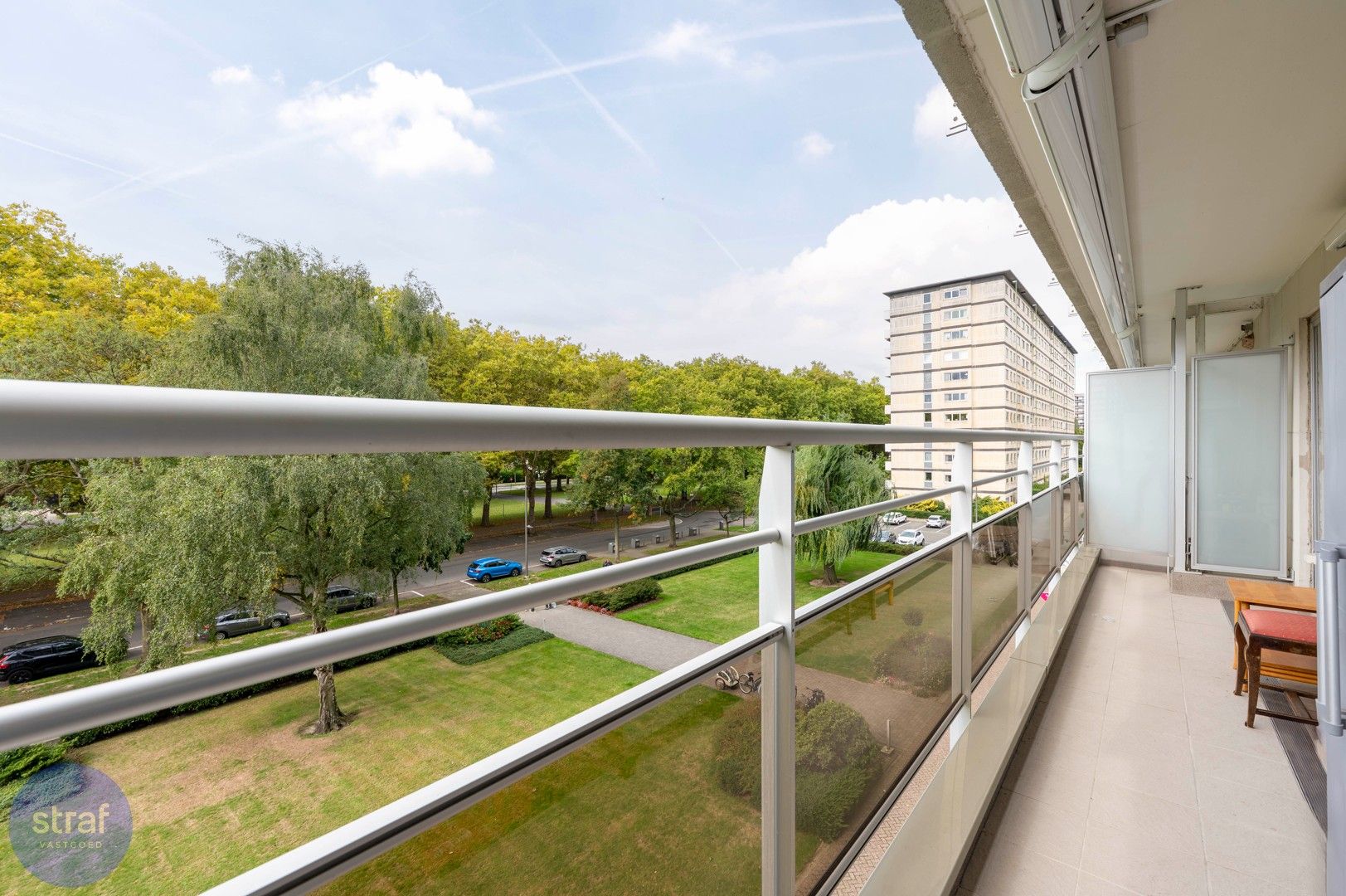 Ruim 3 slpk appartement op Linkeroever foto 6