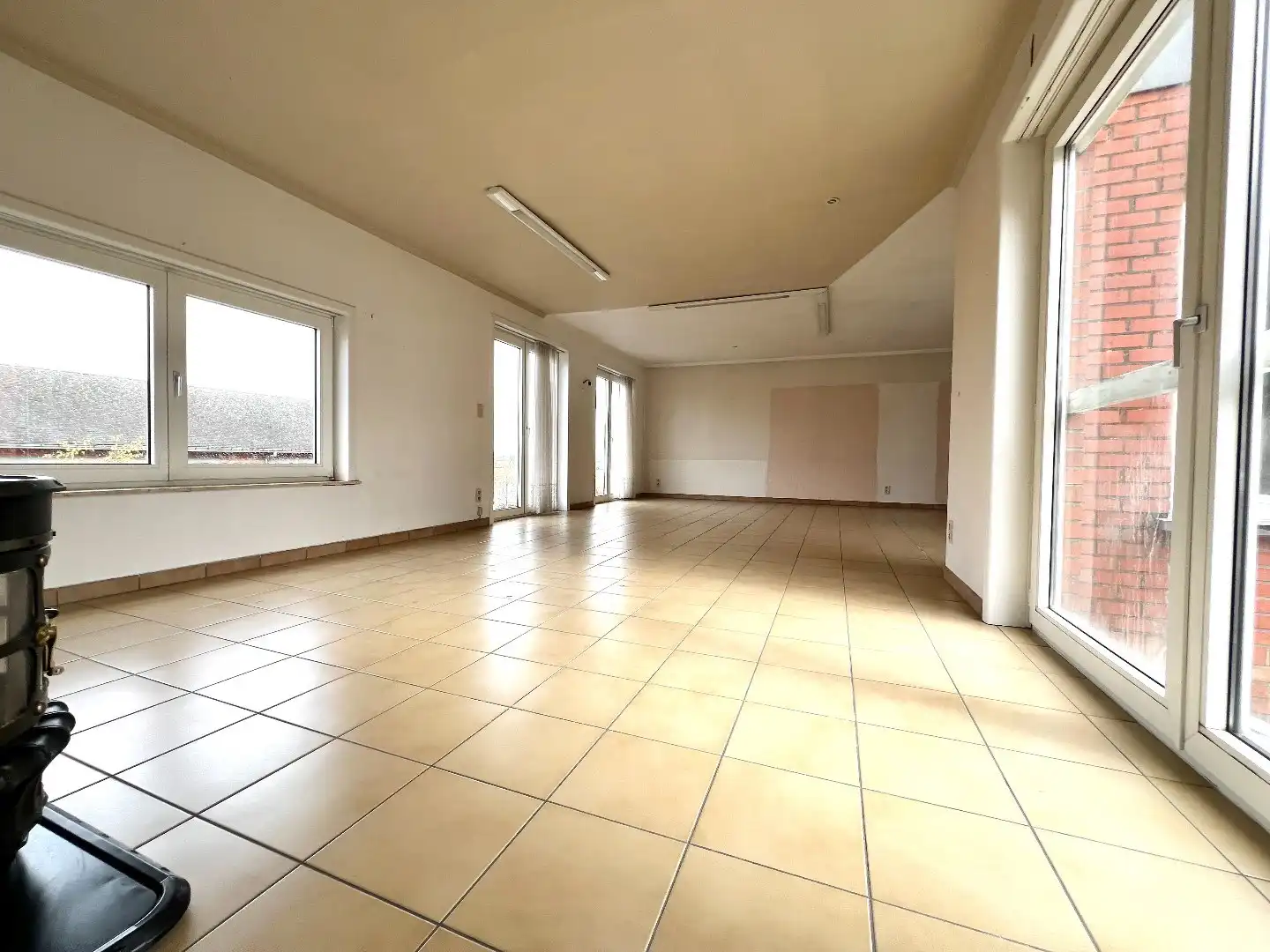 Ruime hoekwoning met handelsruimte en tal van mogelijkheden! foto 19