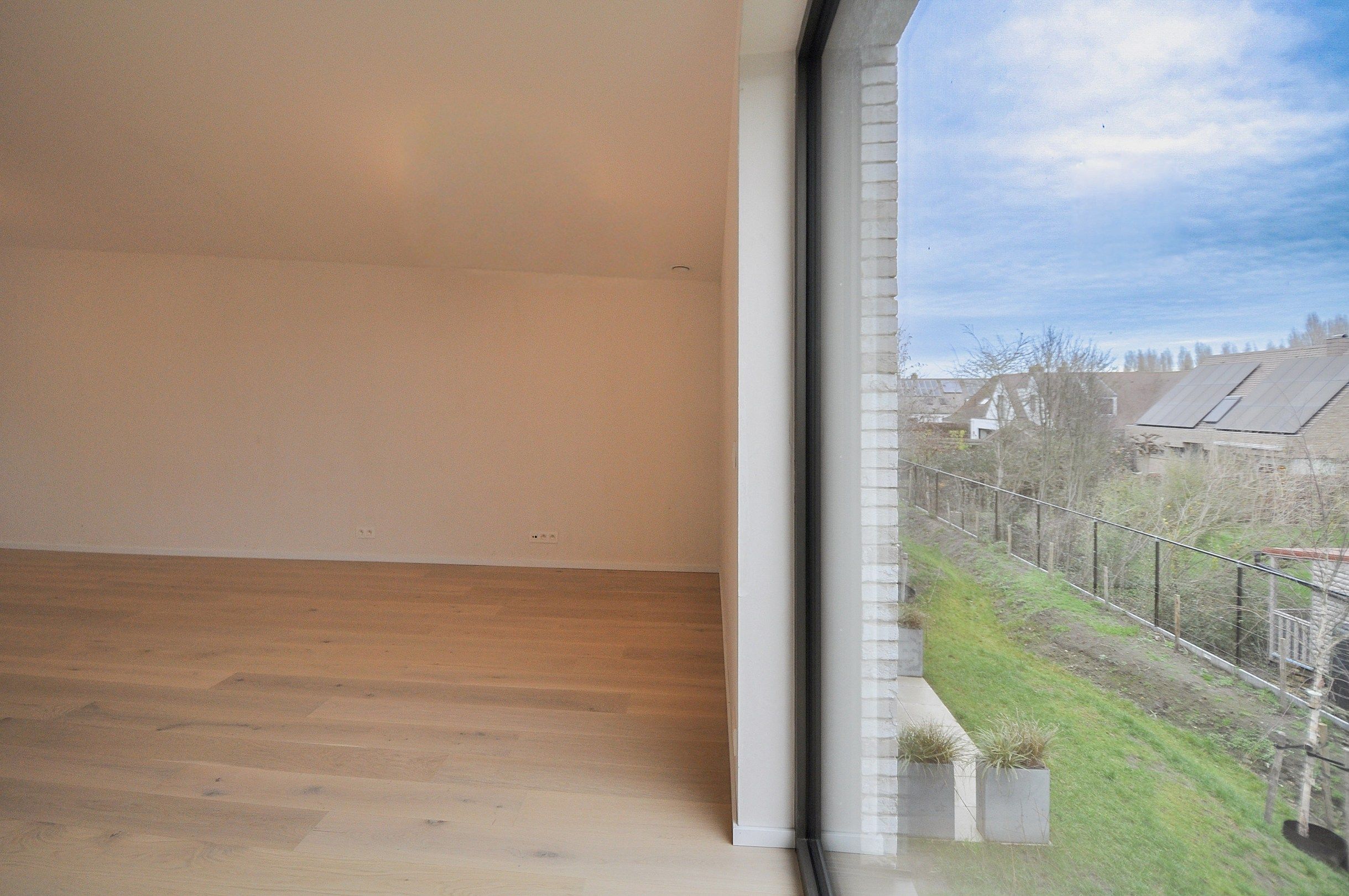 Nieuwbouw BEN-woning(bijna energie neutrale woning) in een autovrije, groene omgeving. foto 8