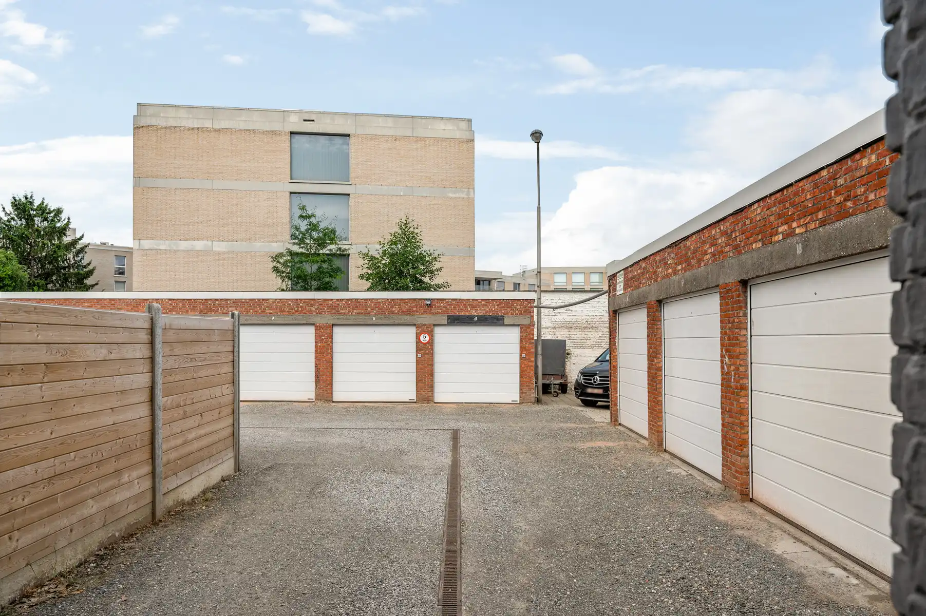 Garageboxen met maximaal laadvermogen in het centrum.  foto 12