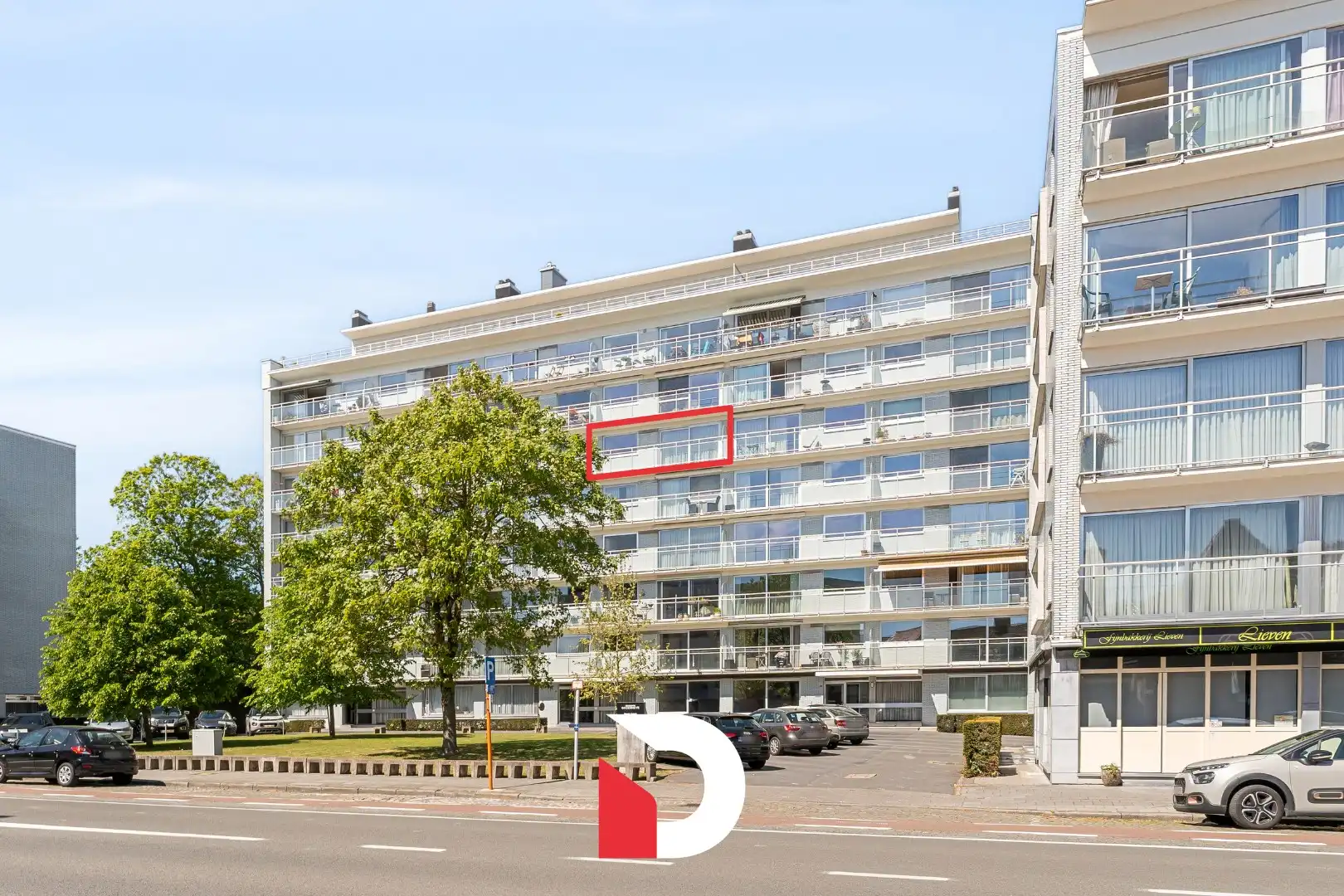 Aangenaam en lichtrijk app. op 5de verdiep met 2 slk.'ers op een toplocatie nabij het centrum van Brugge. foto 16