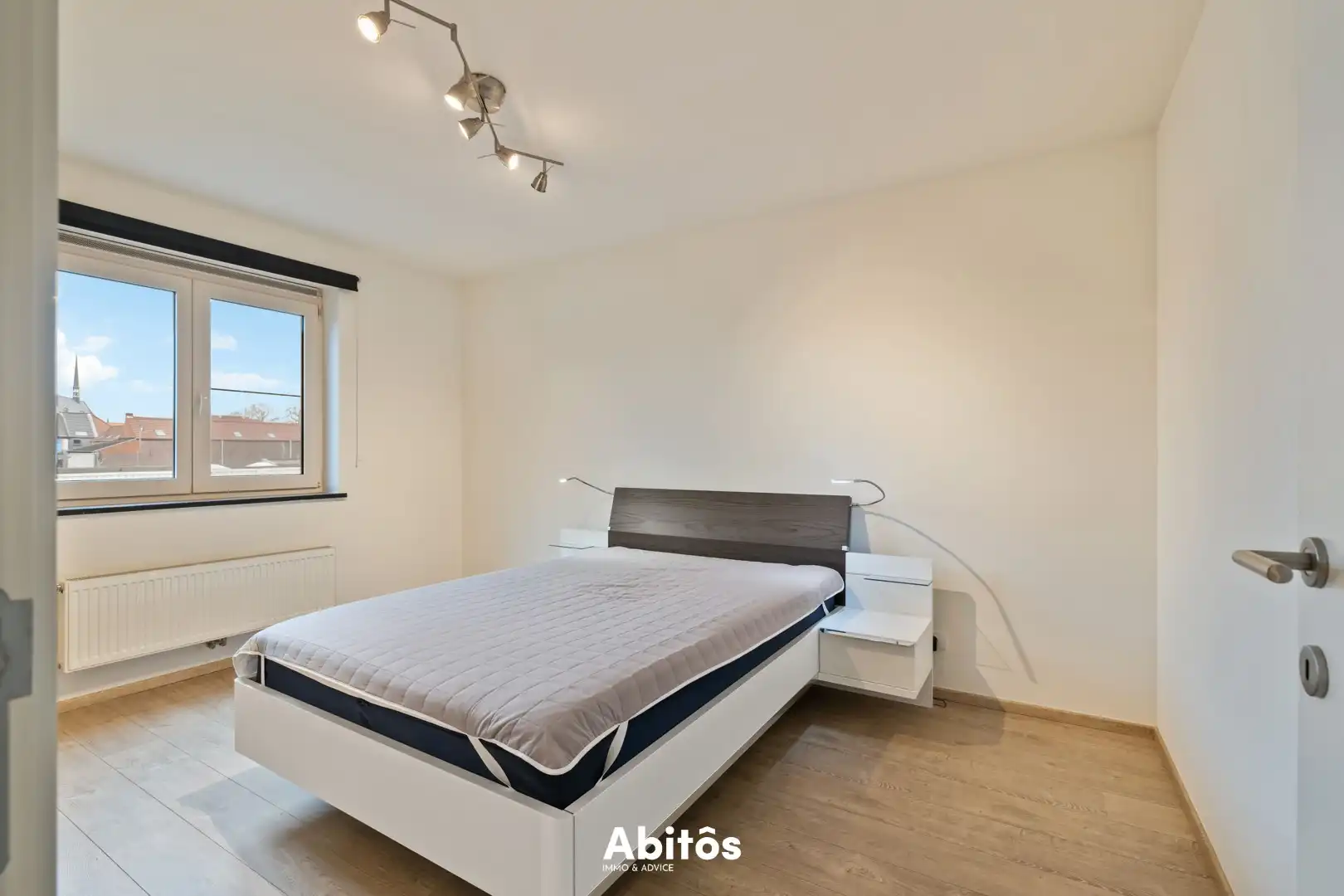 Instapklaar 2-slaapkamer appartement met terras op toplocatie nabij Gent-Dampoort foto 12