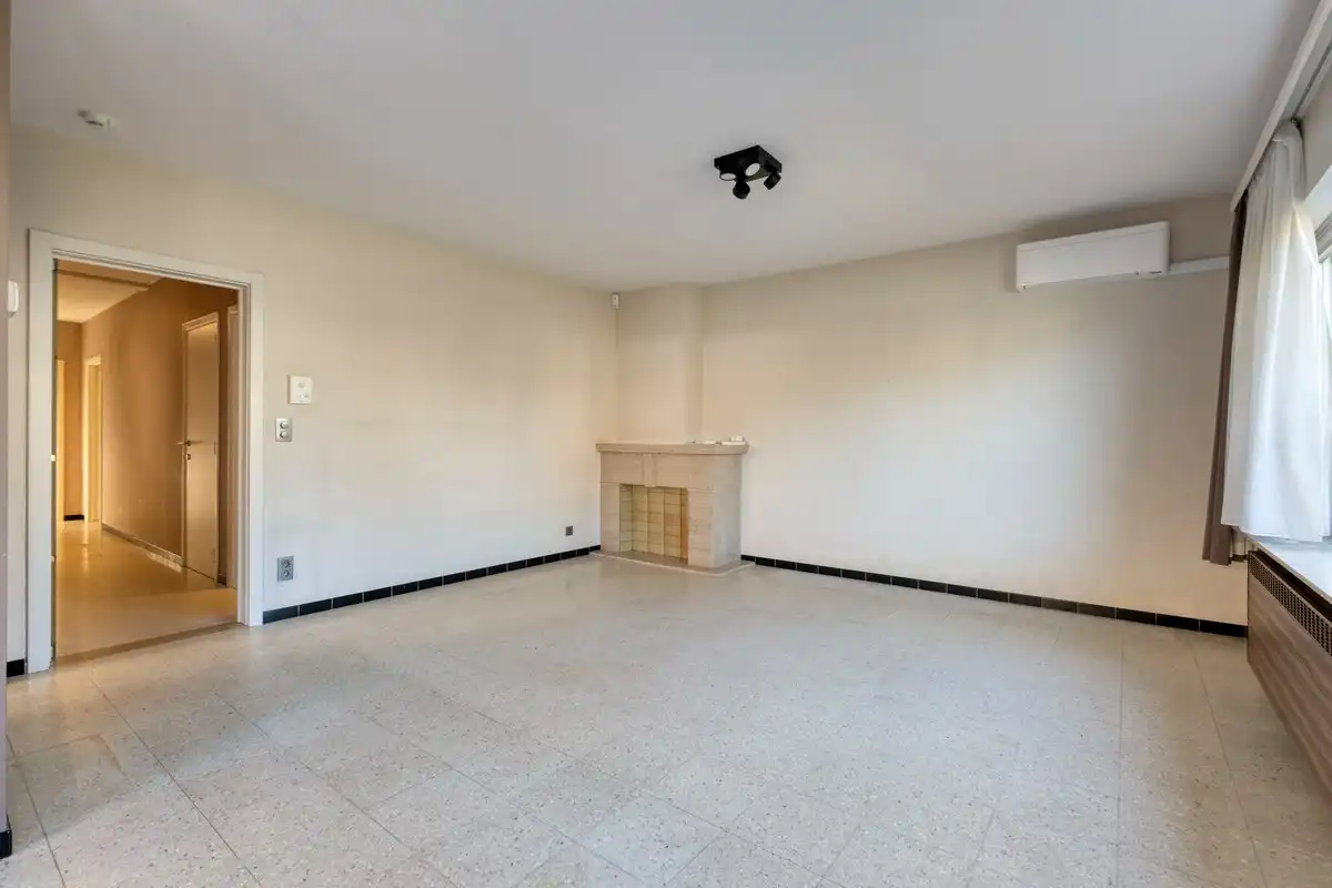 Gelijkvloers appartement met 2 slaapkamers, terras en tuin foto 8