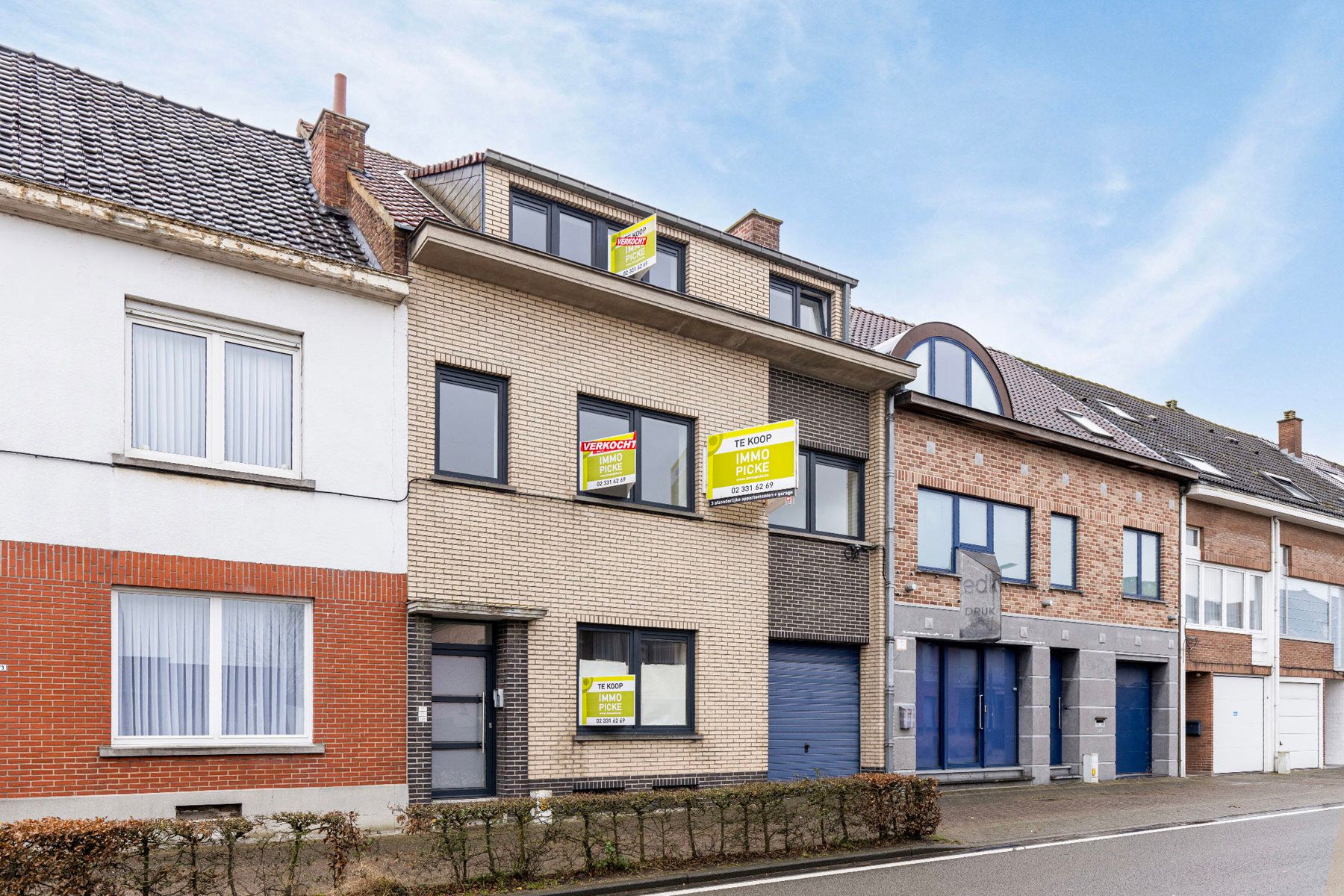 Gerenoveerd appartement met één slaapkamer, terras en garage foto 16