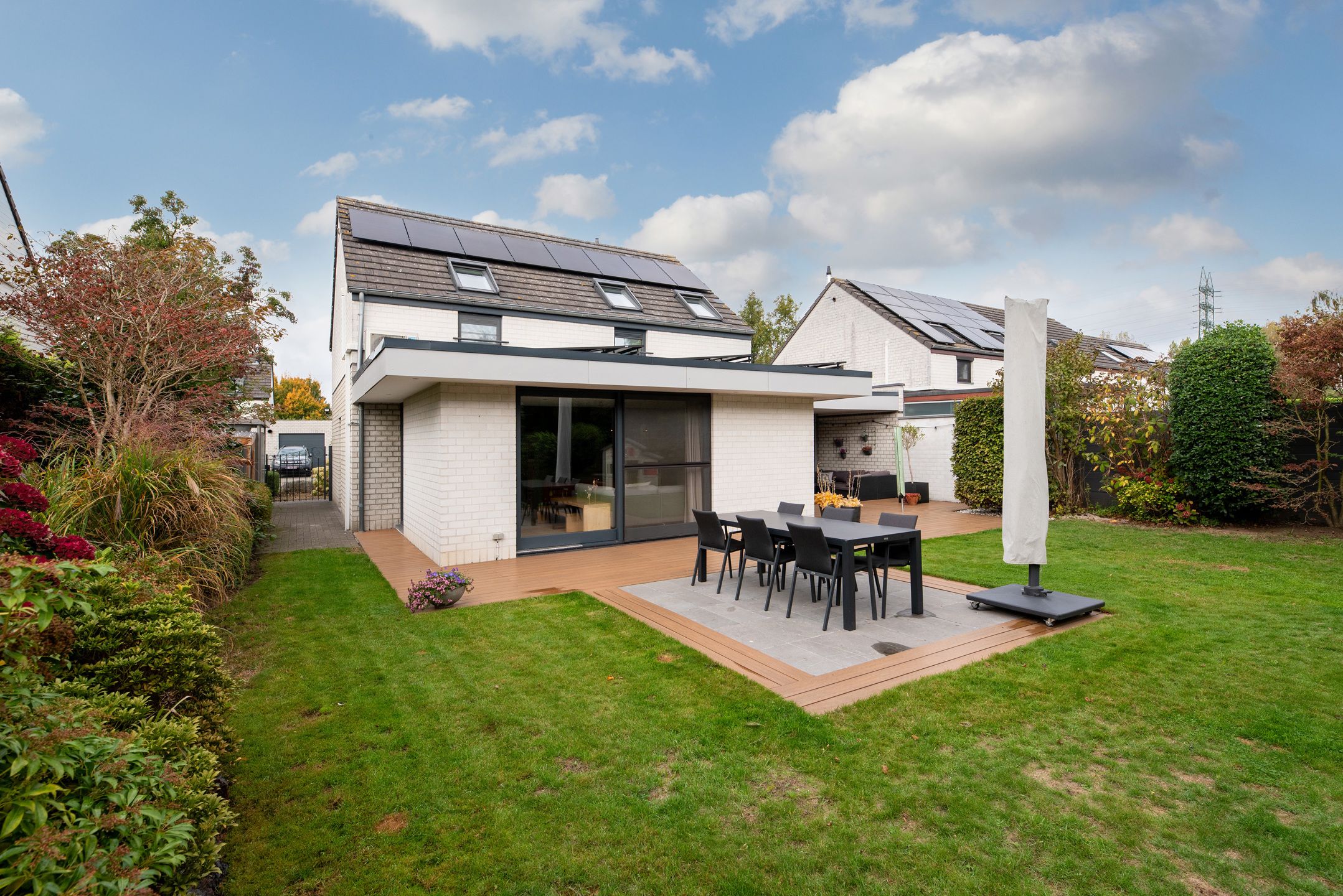 Rustig gelegen, energiezuinige woning met 4 slaapkamers op 473 m². foto 21