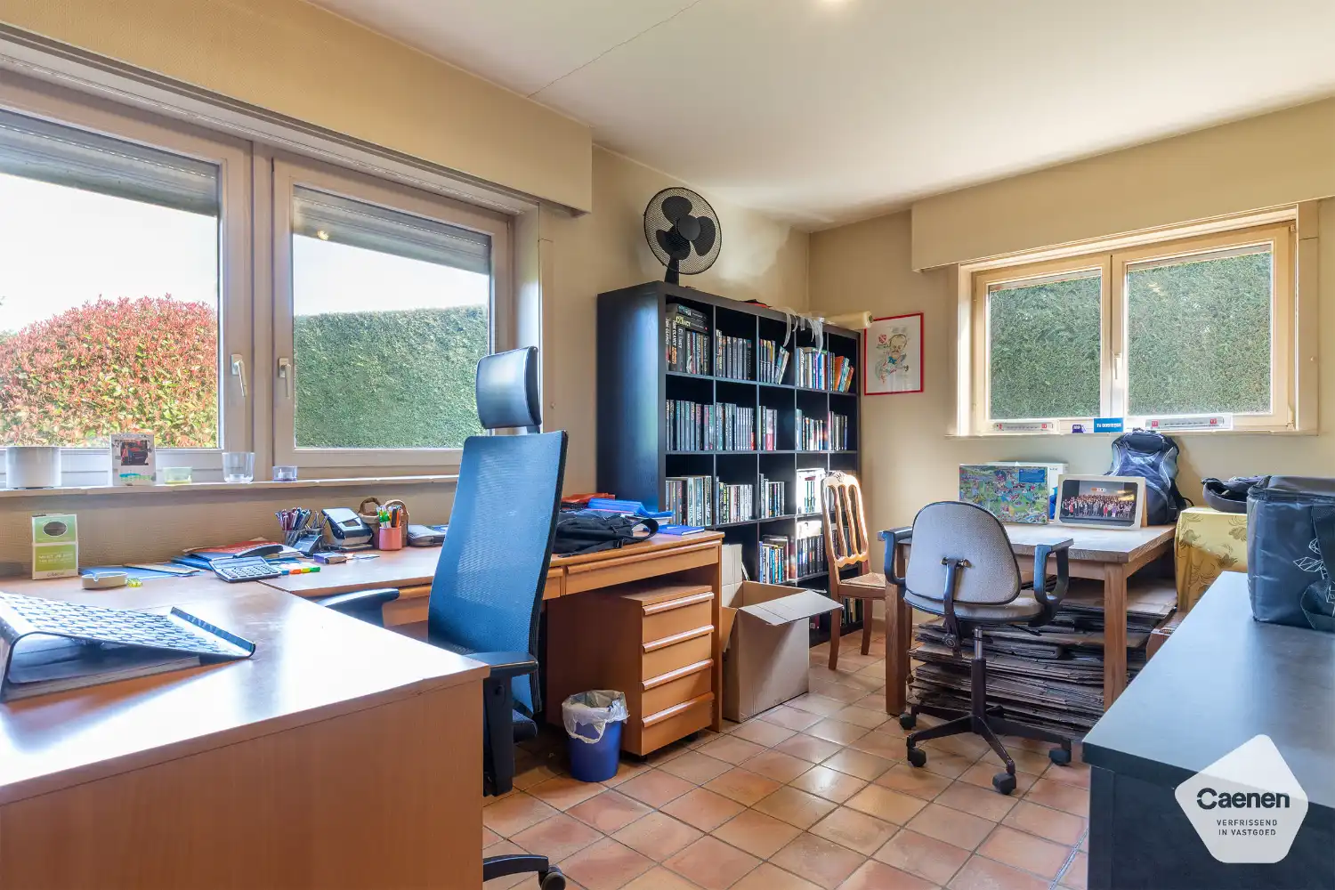 TOP GELEGEN VILLA MET 4 SLAAPKAMERS , GARAGE en onderhoudsvriendelijke tuin met tuinhuis foto 10