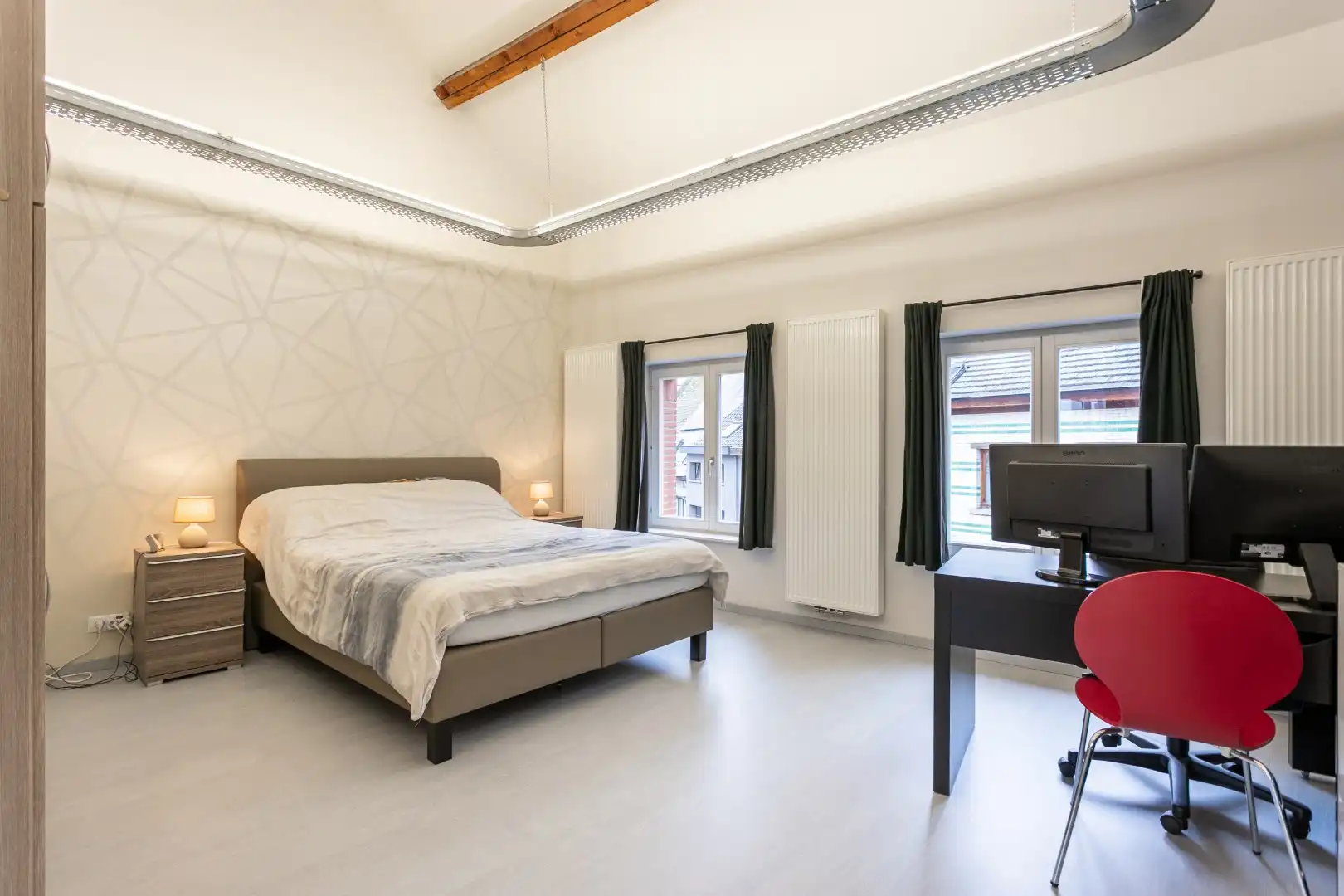 Stadswoning met mogelijke praktijkruimte te centrum Halle foto 16