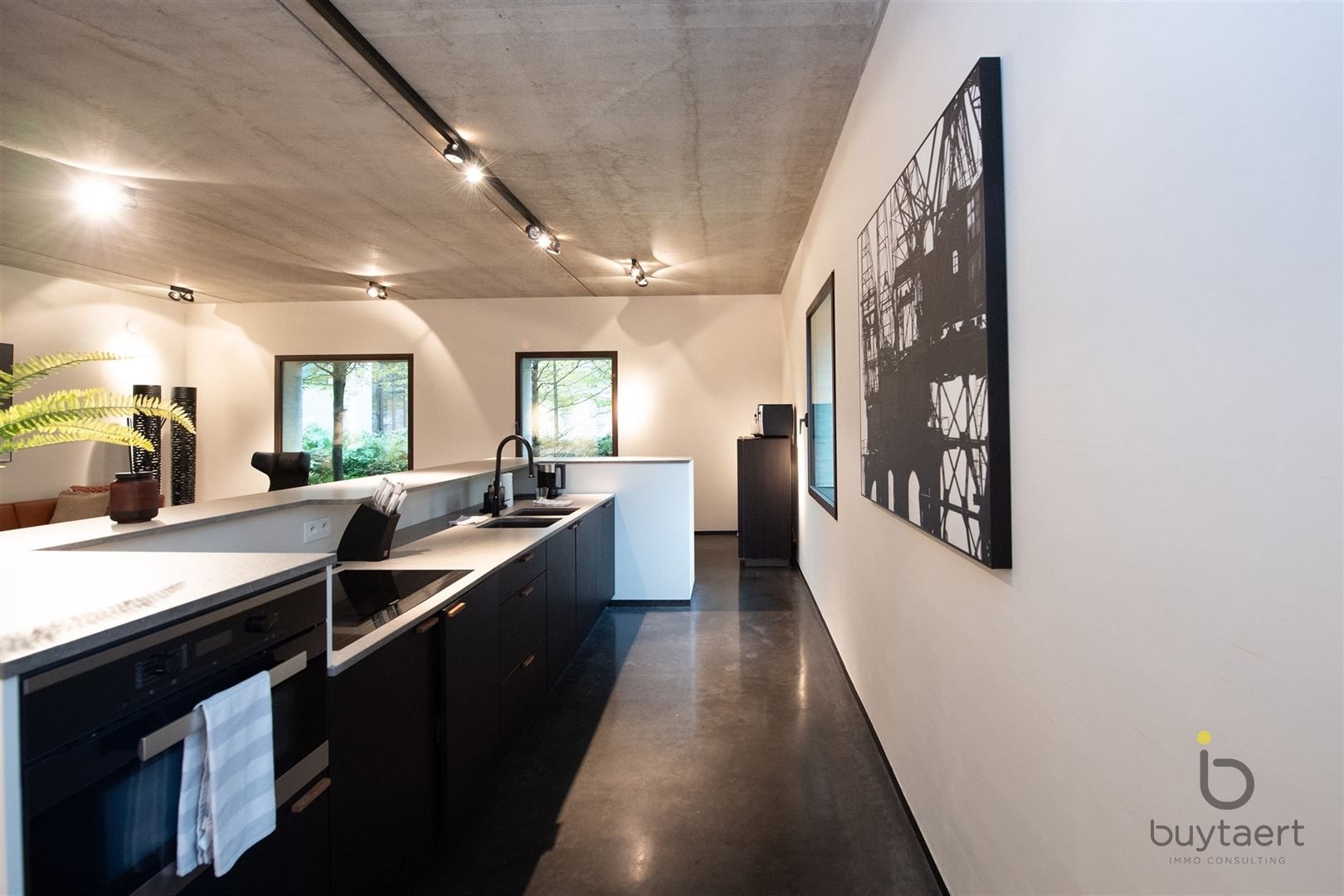 UNIEK GELIJKVLOERS APPARTEMENT OP DE KANAALSITE VAN AXEL VERVOORDT foto 7