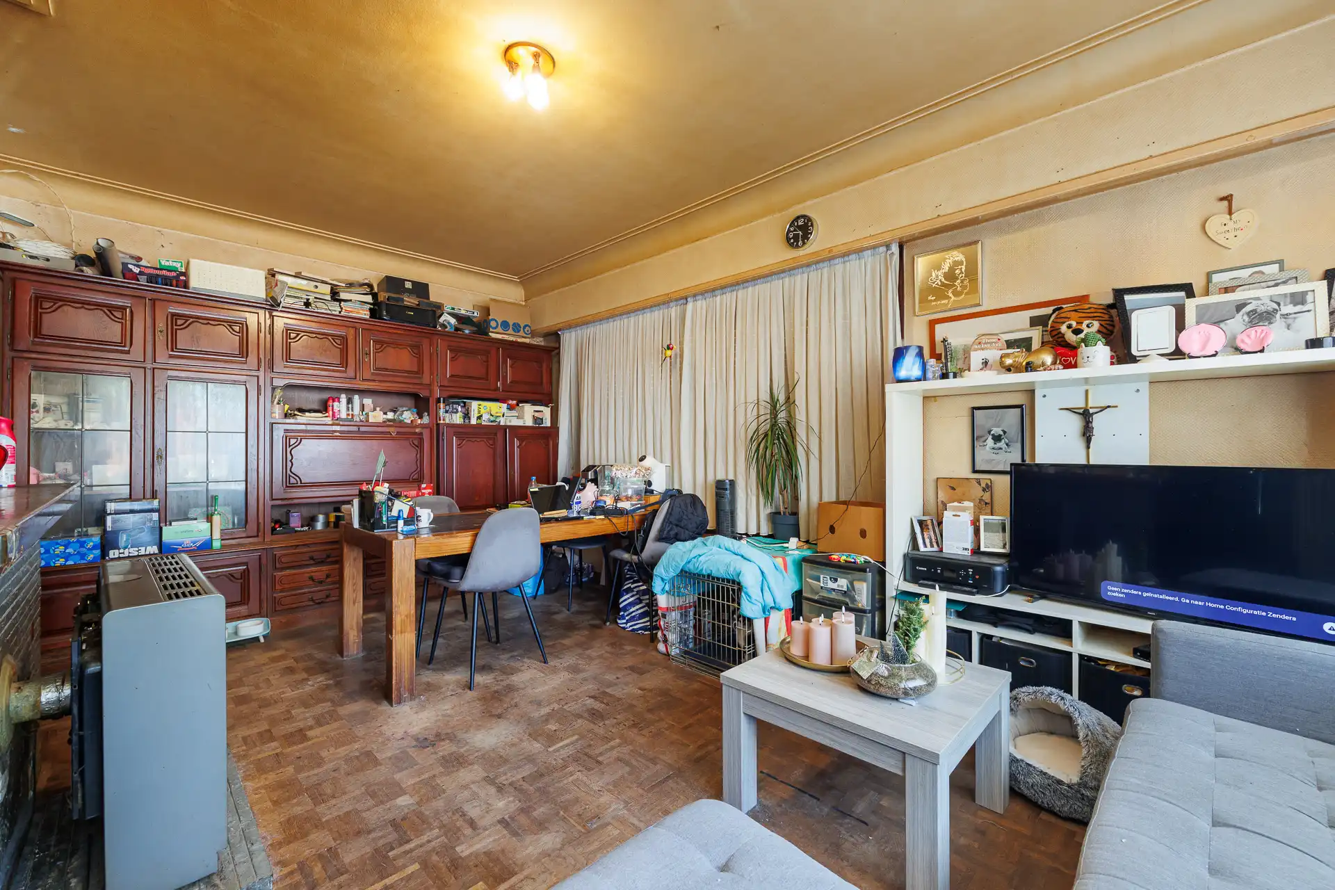 Top gelegen te renoveren app. met 2 slaapkamers en koer foto 6