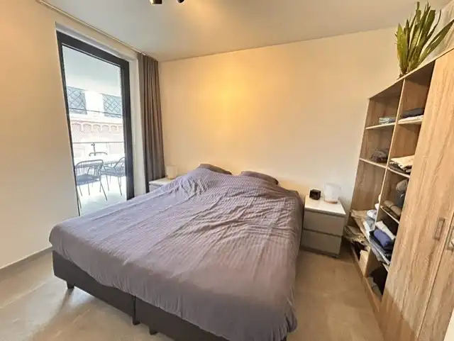Prachtig  hoek-appartement op de tweede verdieping met 2 slaapkamers in hartje Bilzen foto 7