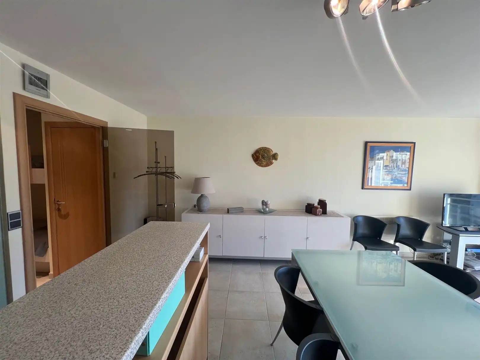 Prachtig gelegen studio in perfecte staat foto 7