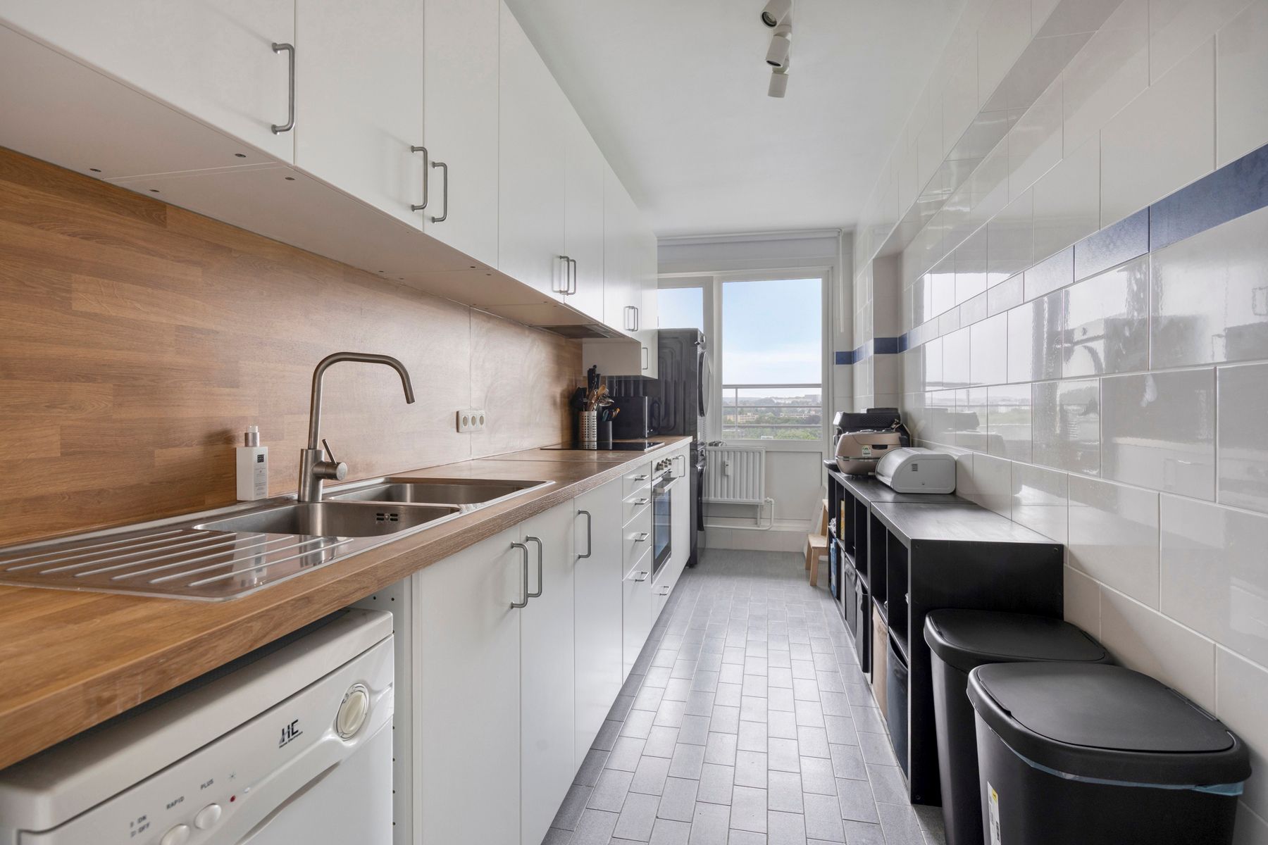 Ruim appartement met prachtig uitzicht foto 6