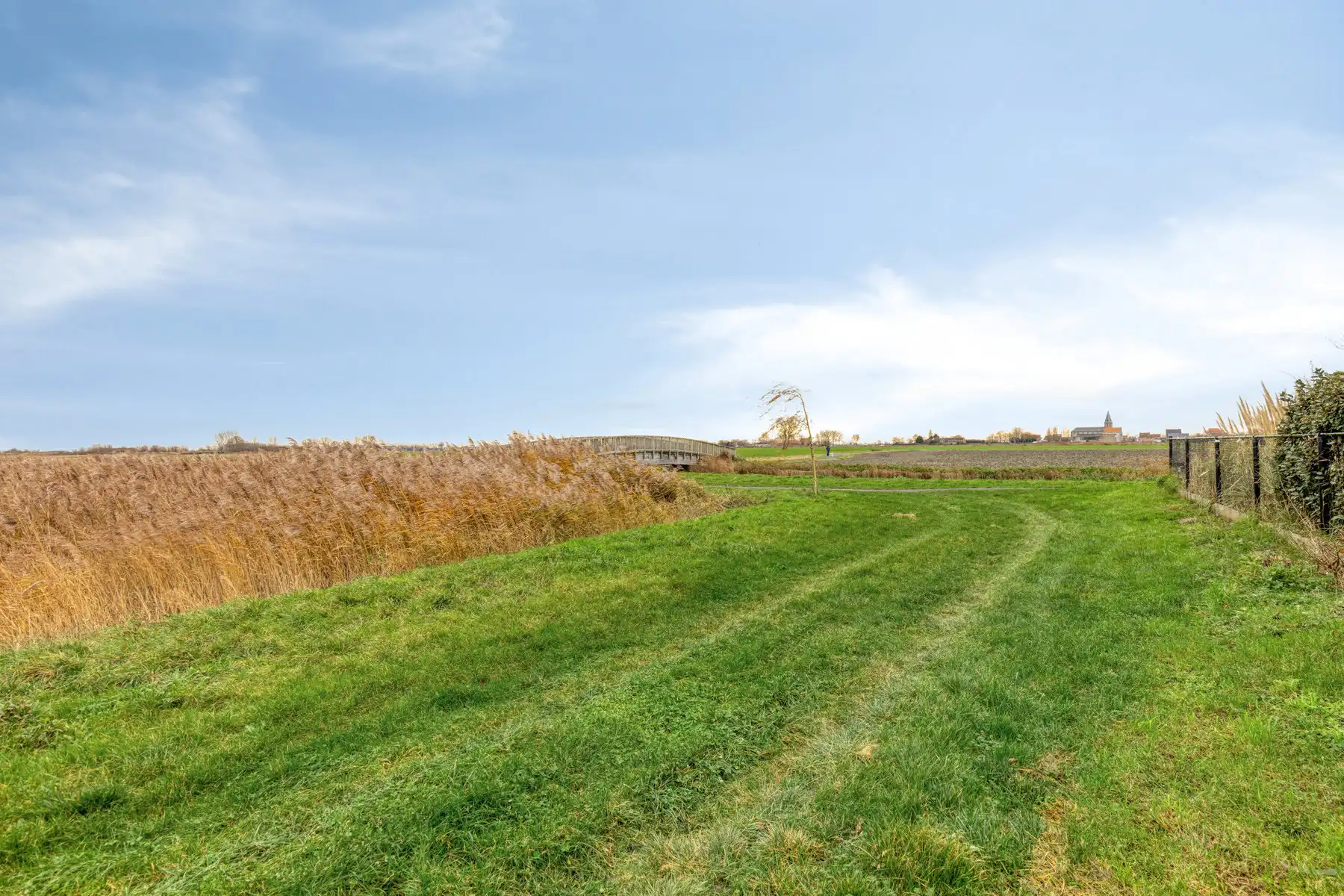 *** ONDER COMPROMIS *** foto 25