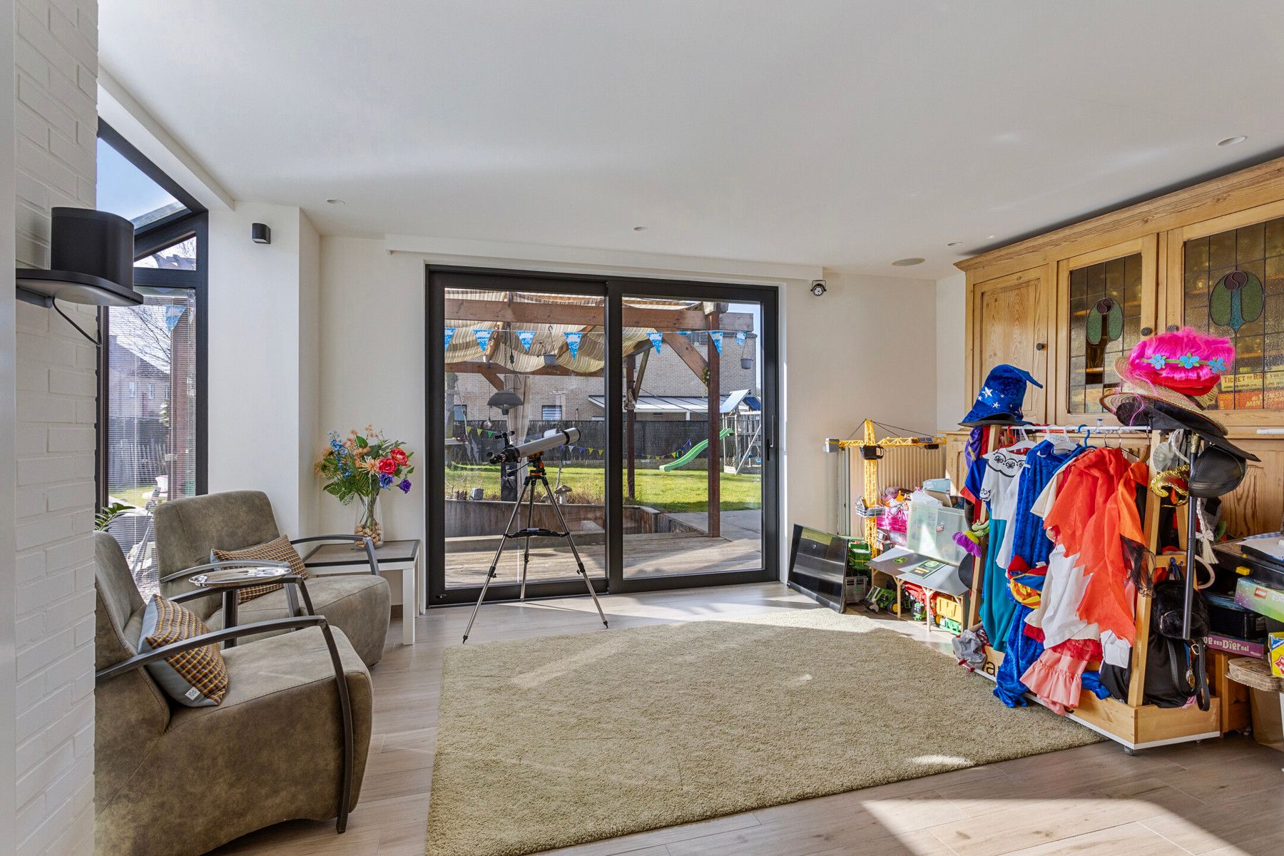 karaktervolle woning op ruim perceel foto 9