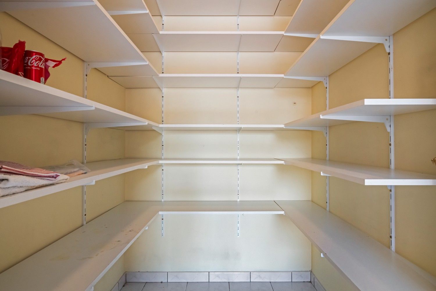 Rijwoning met potentieel, zonnige tuin, garage en uitbreidingsmogelijkheden te koop in Ruddervoorde foto 14