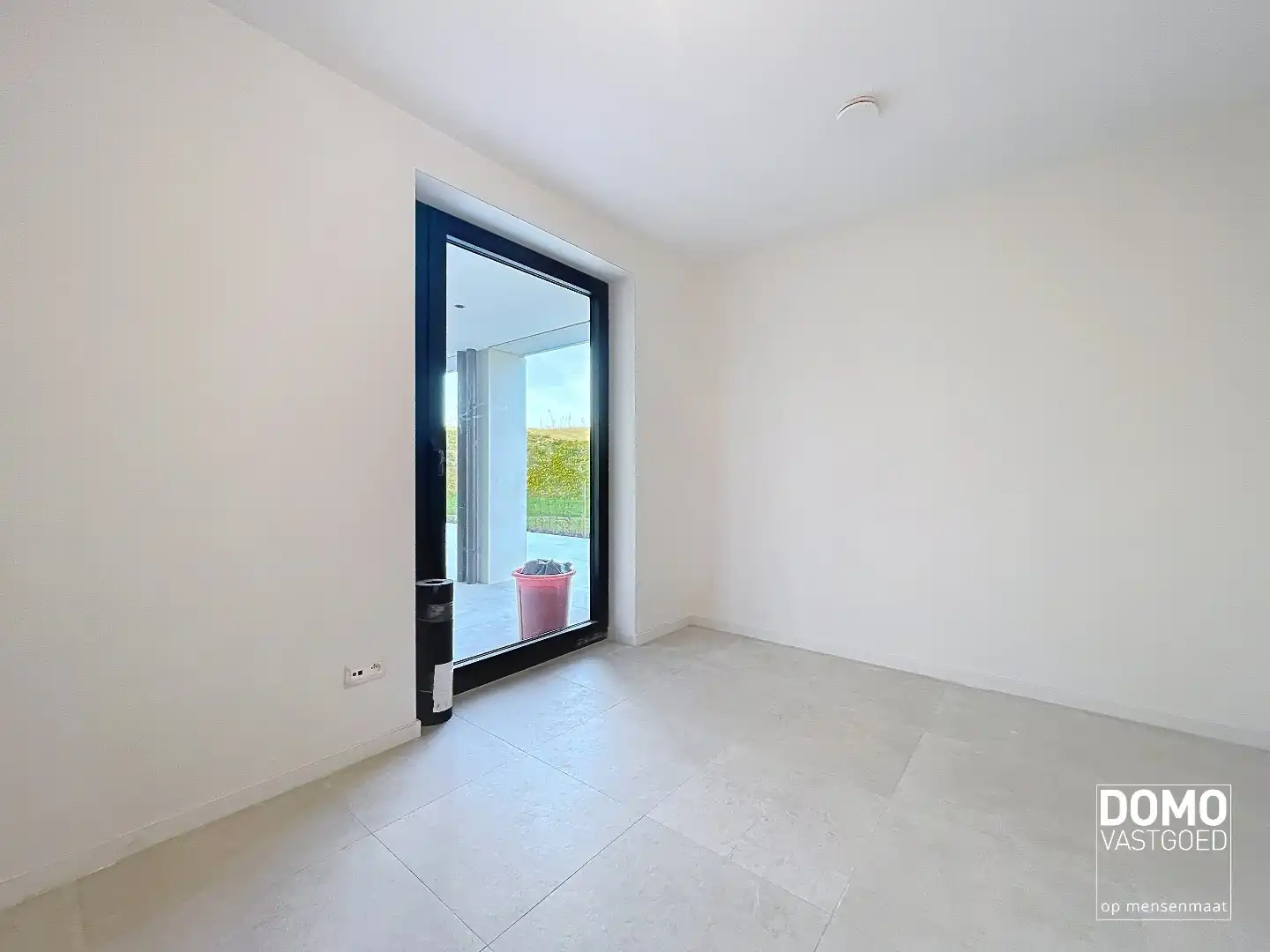 MODERN GELIJKVLOERS APPARTEMENT GELEGEN TE KERMT MET 2 SLAAPKAMERS EN RUIM TERRAS foto 8