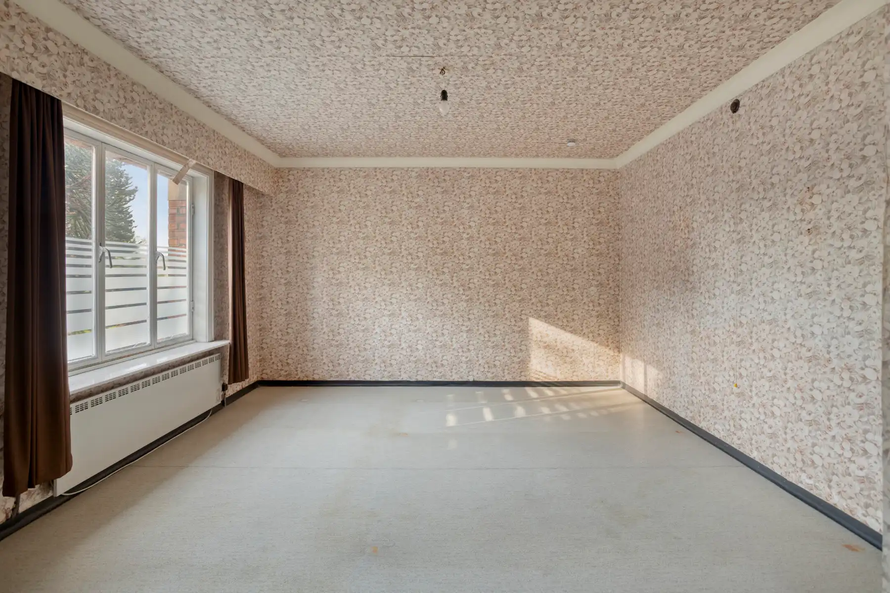 Te renoveren woning op uiterst rustige locatie foto 17