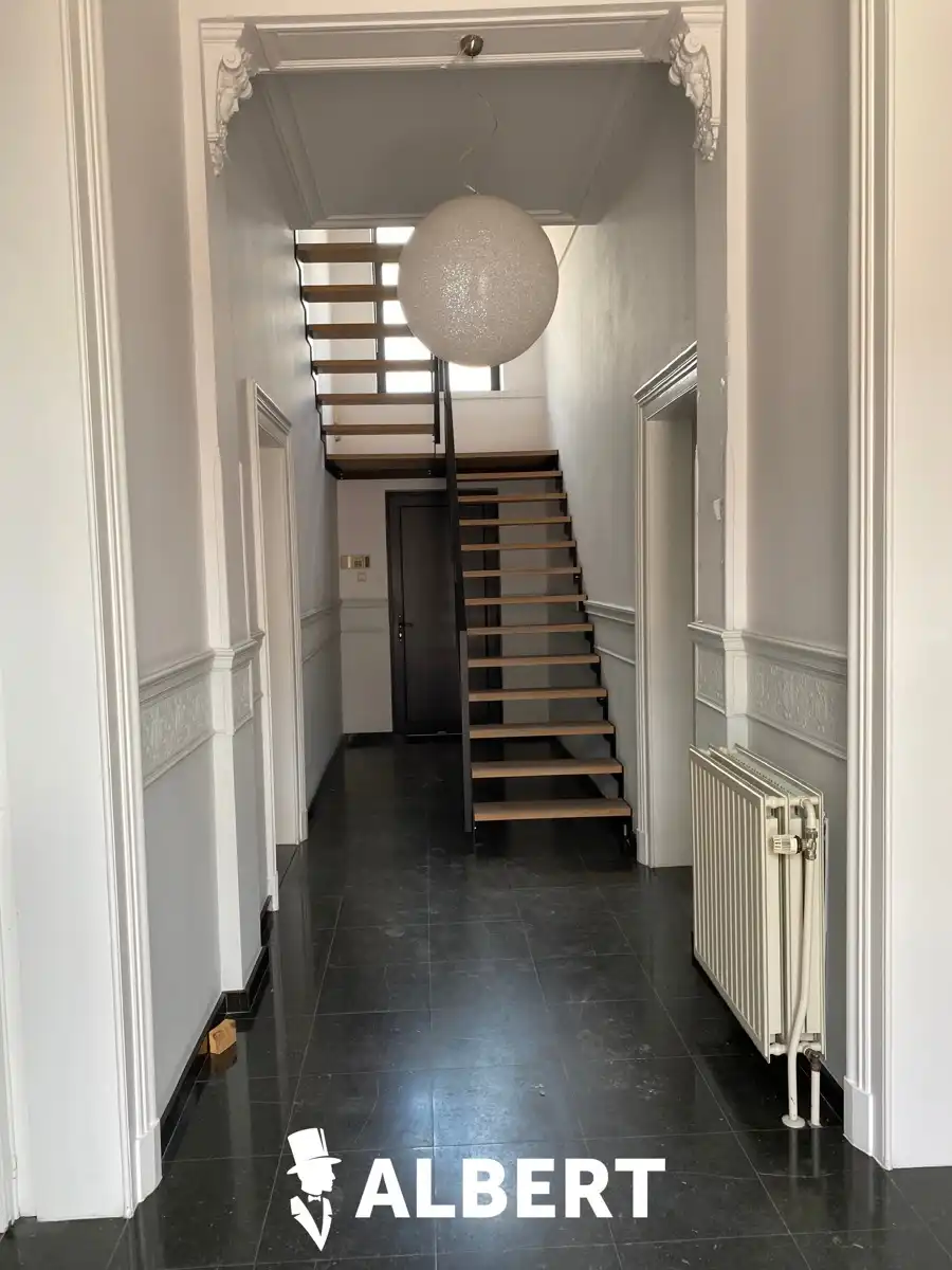 Unit 5 - kantoorgebouw foto 3