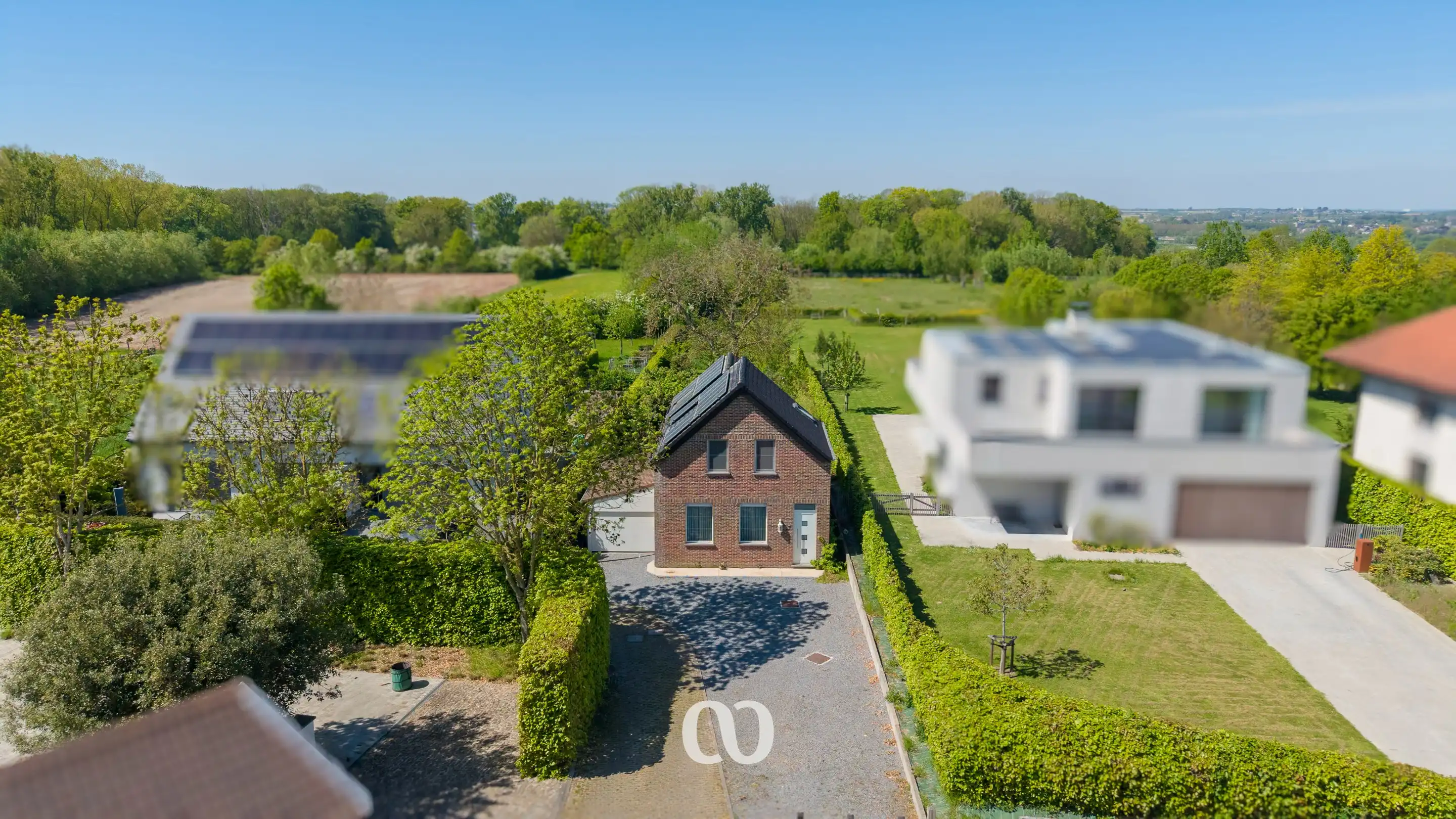 Leuke woning op topligging aan het Wallebos in Oudenaarde foto {{pictureIndex}}