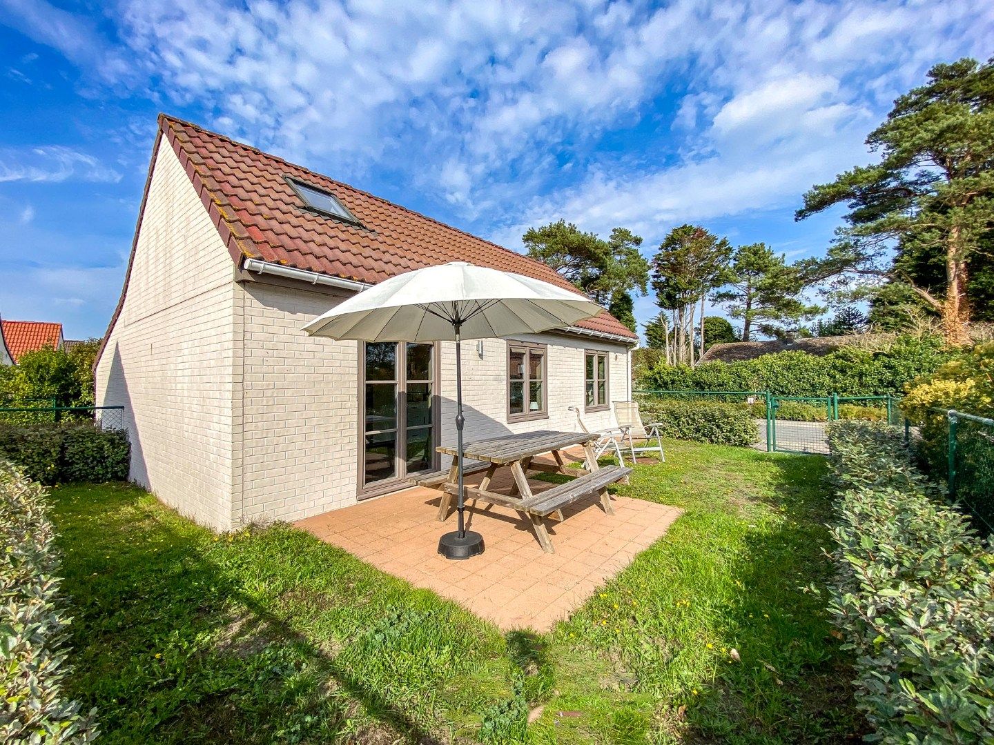 Prachtig onderhouden vakantiewoning (type vissershuis) met 3 slaapkamers en privé-parkeerplaats te Oostduinkerke.  foto 23