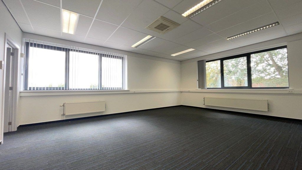 Budgetvriendelijke kantoorruimte te huur vlakbij luchthaven Antwerpen foto 8