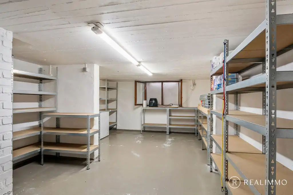 Alleenstaande instapklare woning op 1.483 m² in rustige ligging te Deerlijk! foto 7