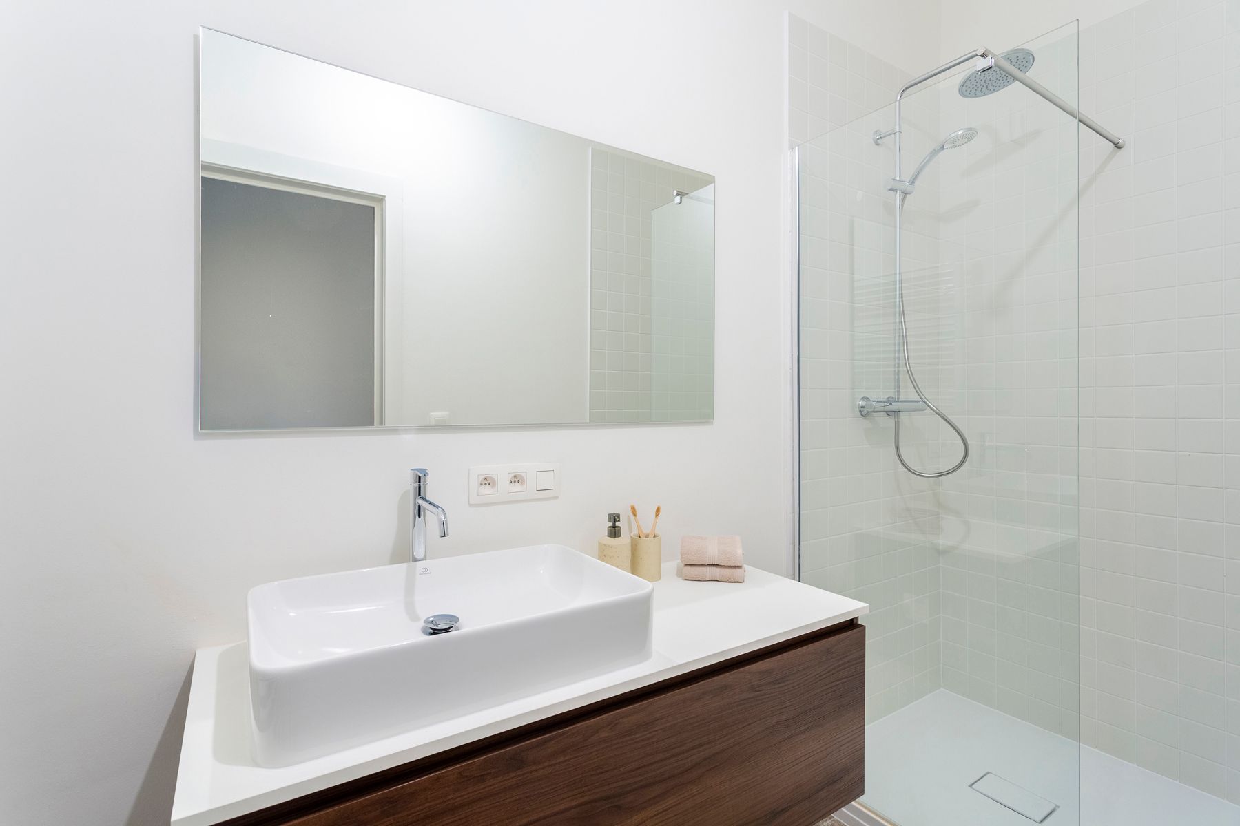 3slpk gerenoveerd appartement op toplocatie! foto 8