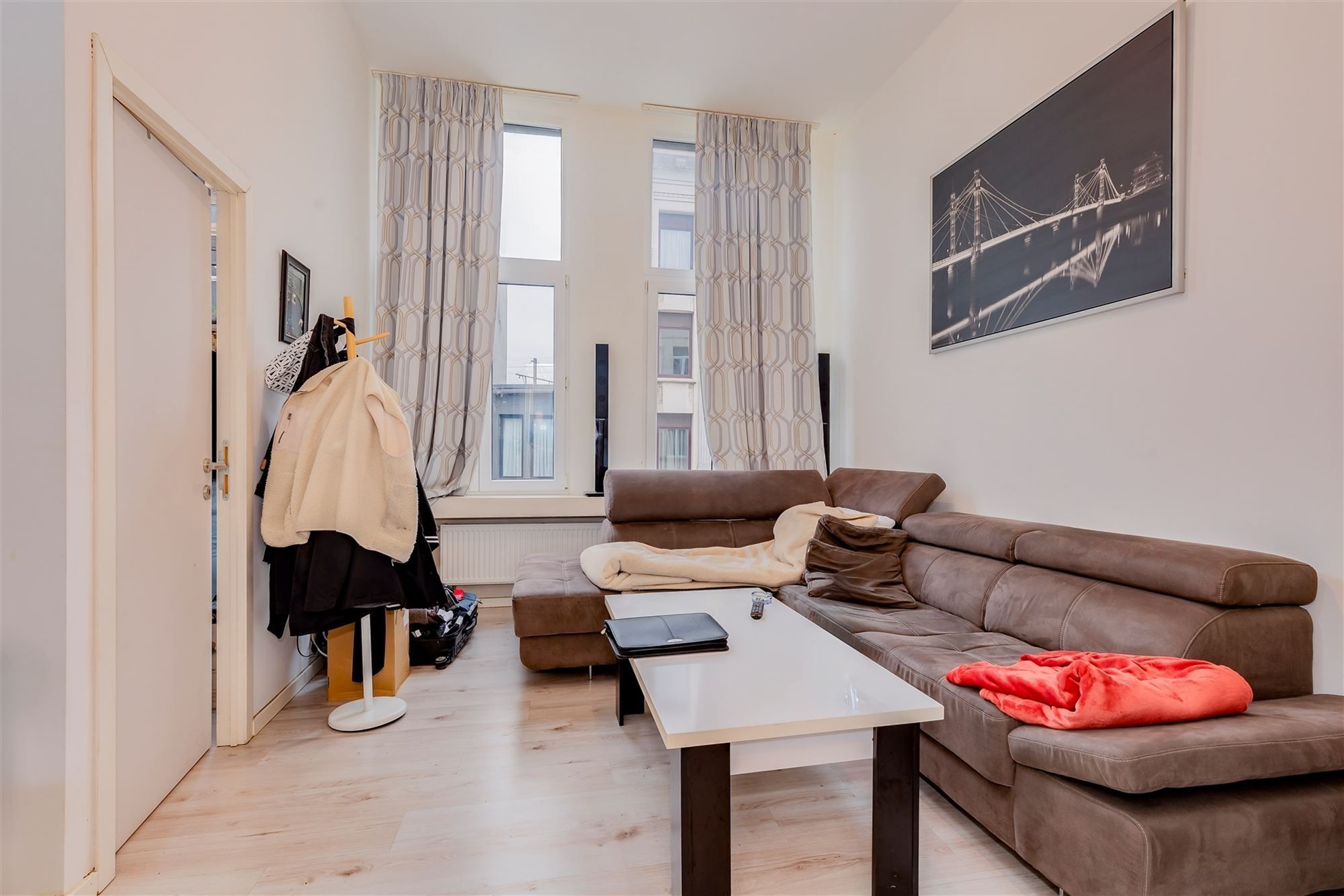 Huis ingedeeld in 6 verhuurde units - 8,8% netto rendement foto 5