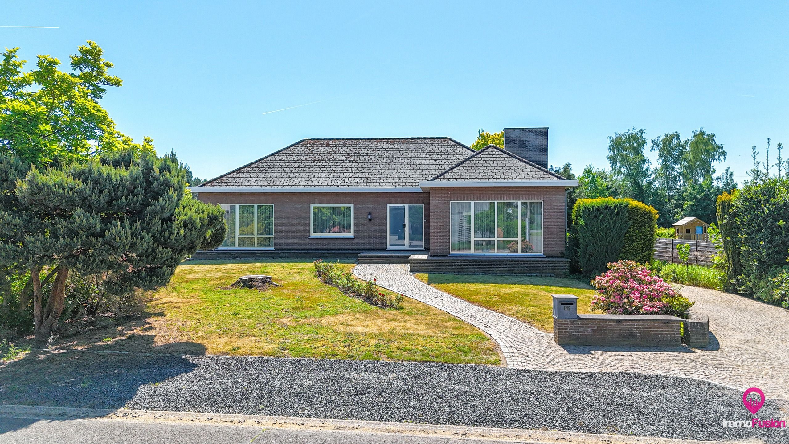 Mooie, volledig onderkelderde bungalow met 3 slaapkamers!  foto 39