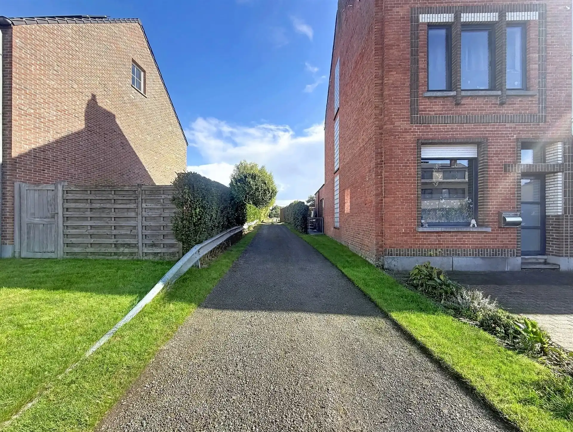 VOLLEDIG GERENOVEERDE WONING MET LIFT, 4 SLAAPKAMERS, OPRIT EN EPC-LABEL A!  foto 14