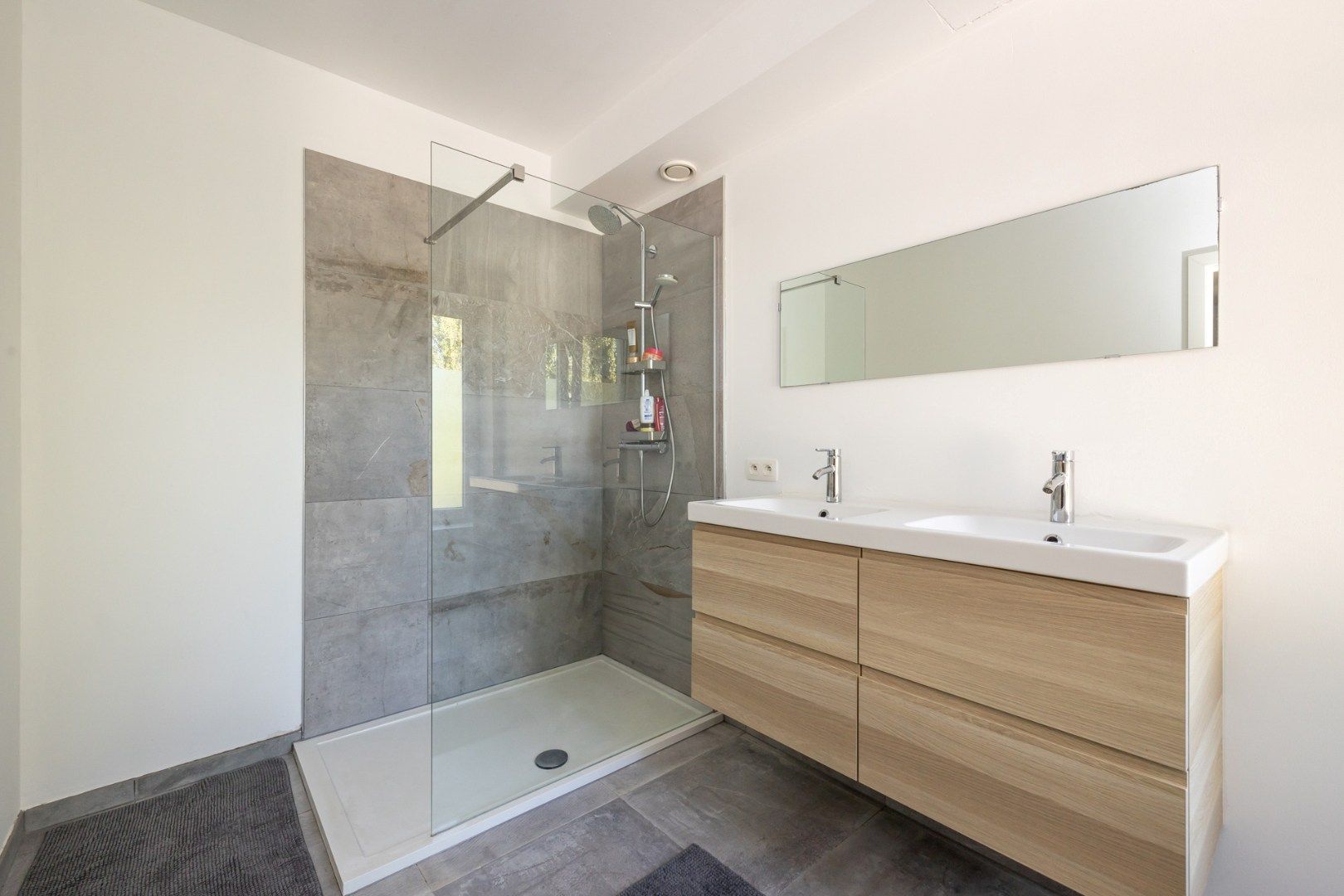 Gerenoveerd (2017) appartement (165m²) met 3 a 4 slpk en terras! foto 13