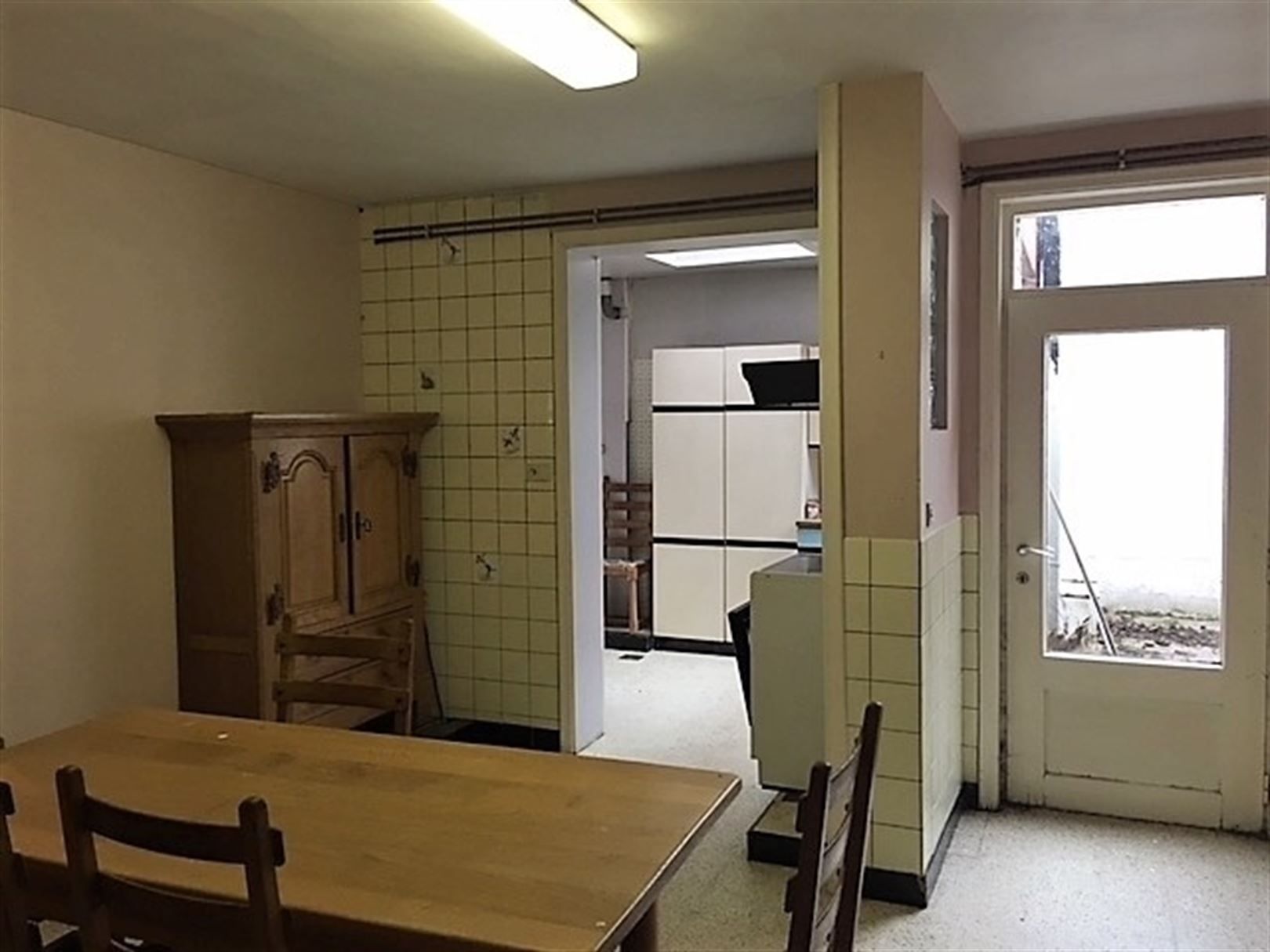 Ruime woning te koop in centrum van Stavele! foto 7