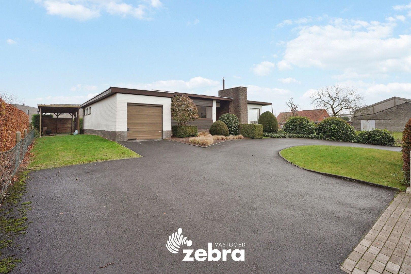 Vrijstaande bungalow op + 1.000 m² met rustige ligging foto 23