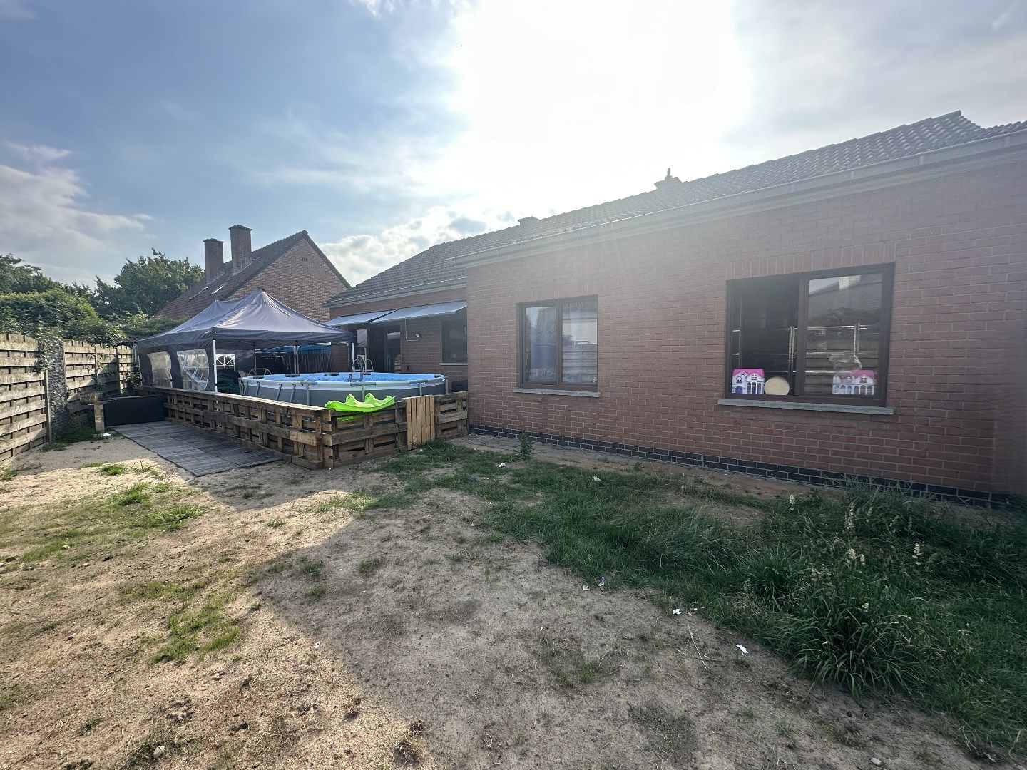 Vrijstaande op te frissen woning op rustige locatie foto 9