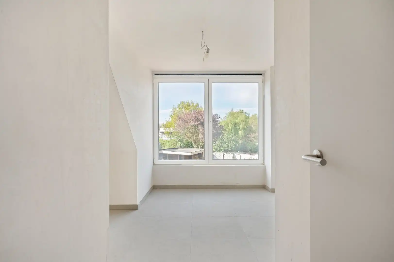 DUPLEX NIEUWBOUWAPPARTEMENT MET 2 SLPKS EN RUIM TERRAS TE GELUWE foto 20