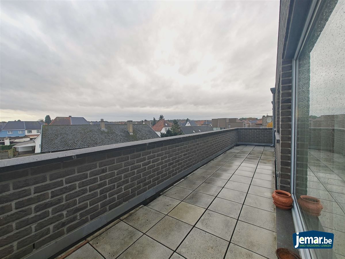 Instapklaar appartement met 2  slaapkamers, parkeerplaats en berging in de kelder  foto 11