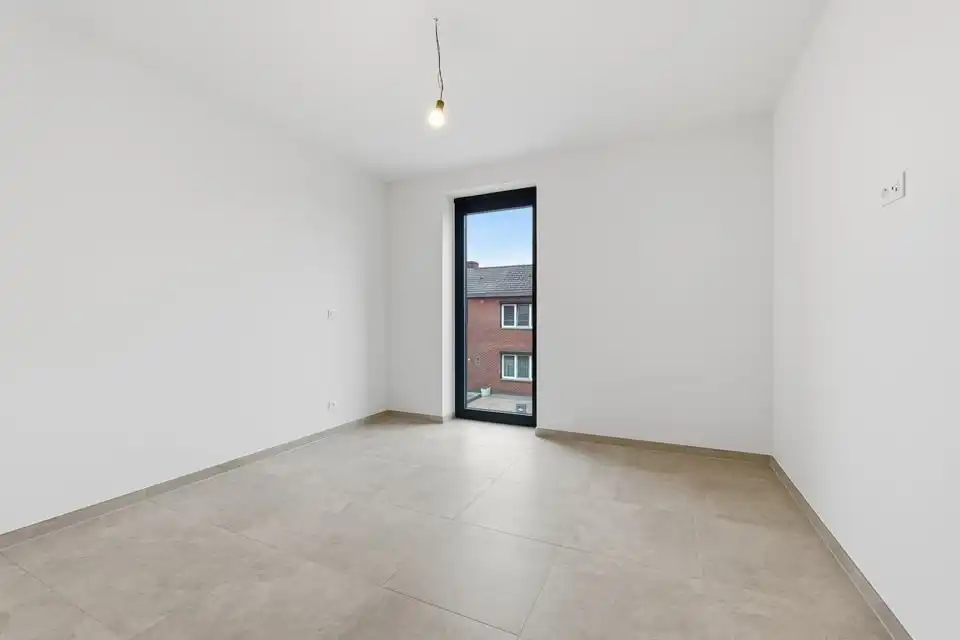 NIEUWBOUWAPPARTEMENT MET 2 SLKS TE HUUR IN SINT-TRUIDEN foto 22