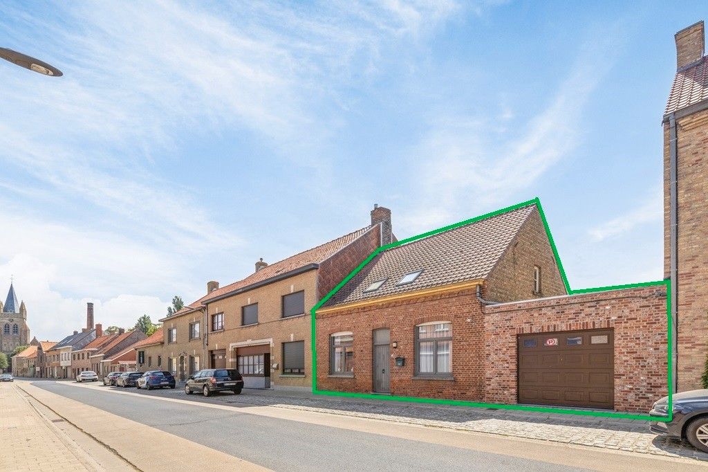 RENINGE: Heel interessante starterswoning of investeringswoning met tal van mogelijkheden, 2 (mog. 3) slaapkamers, ruime garage en zonnige tuin op 313m² grondoppervlakte. foto 3